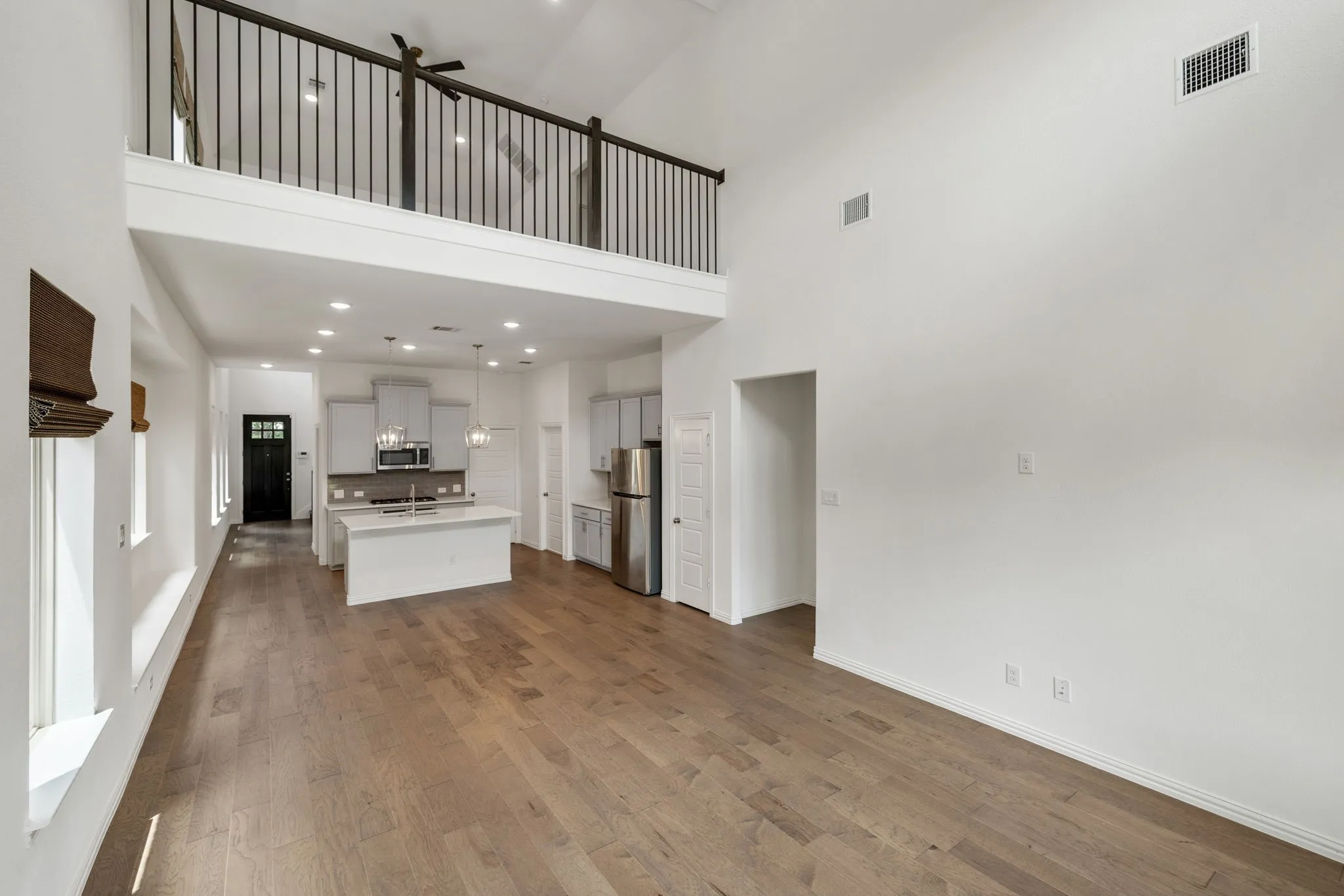 Single Family Residence For Rent in Collin County , 3100 Greenbriar Drive, Celina, Texas 75009, 3 Bedroom, 3 Bathroom, 2 Garage spaces, 2,207 Sqft, built in 2023, mls#21368755, Real Estate Agent in Celina, Homes For Rent in Collin county, Homes For Rent in Celina, Realtor in Celina Texas, Real Estate Brokerage Independent Realty Texas, Luminita Cordes Realtor