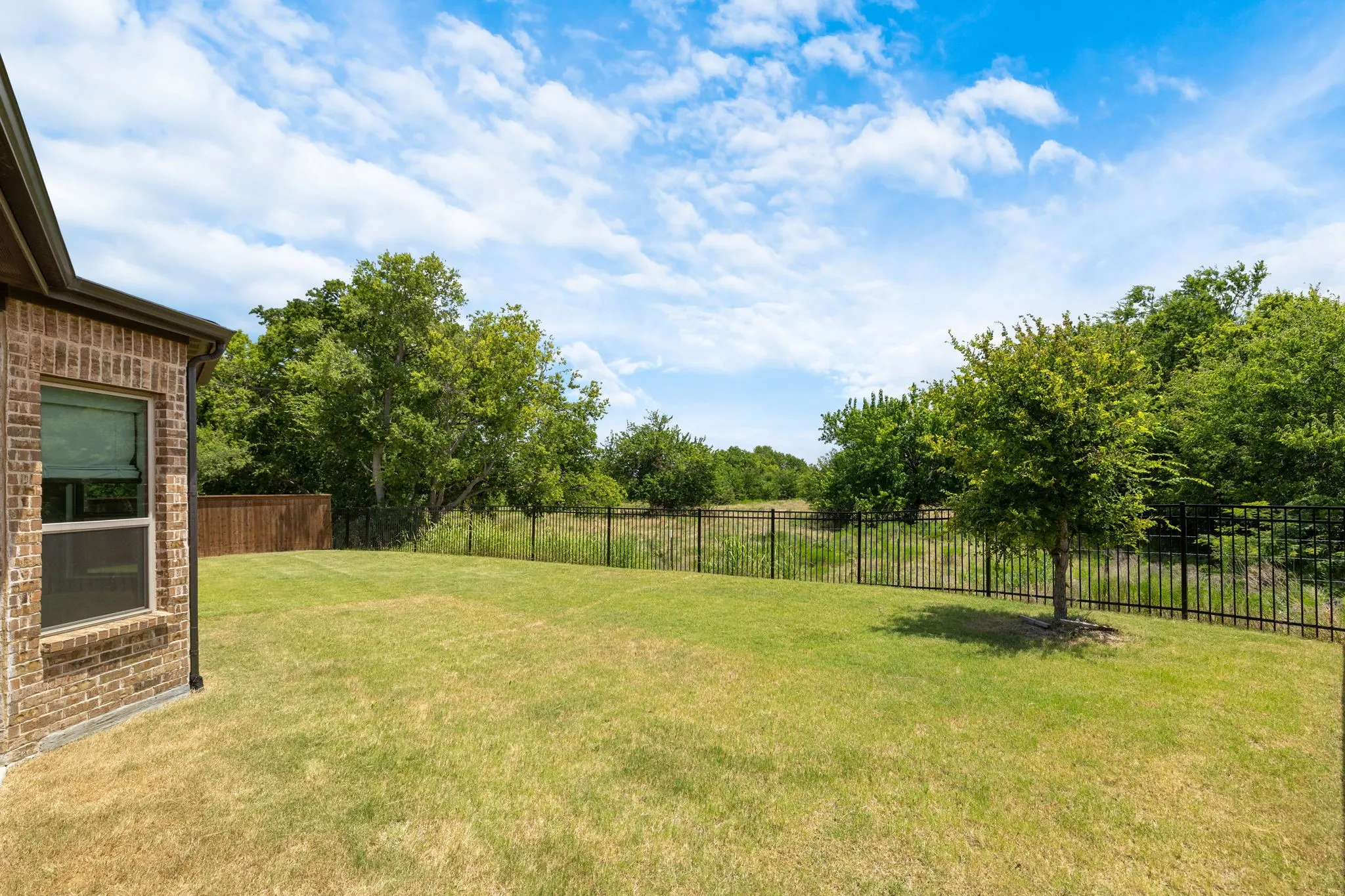 Single Family Residence For Rent in Collin County , 3100 Greenbriar Drive, Celina, Texas 75009, 3 Bedroom, 3 Bathroom, 2 Garage spaces, 2,207 Sqft, built in 2023, mls#21368755, Real Estate Agent in Celina, Homes For Rent in Collin county, Homes For Rent in Celina, Realtor in Celina Texas, Real Estate Brokerage Independent Realty Texas, Luminita Cordes Realtor