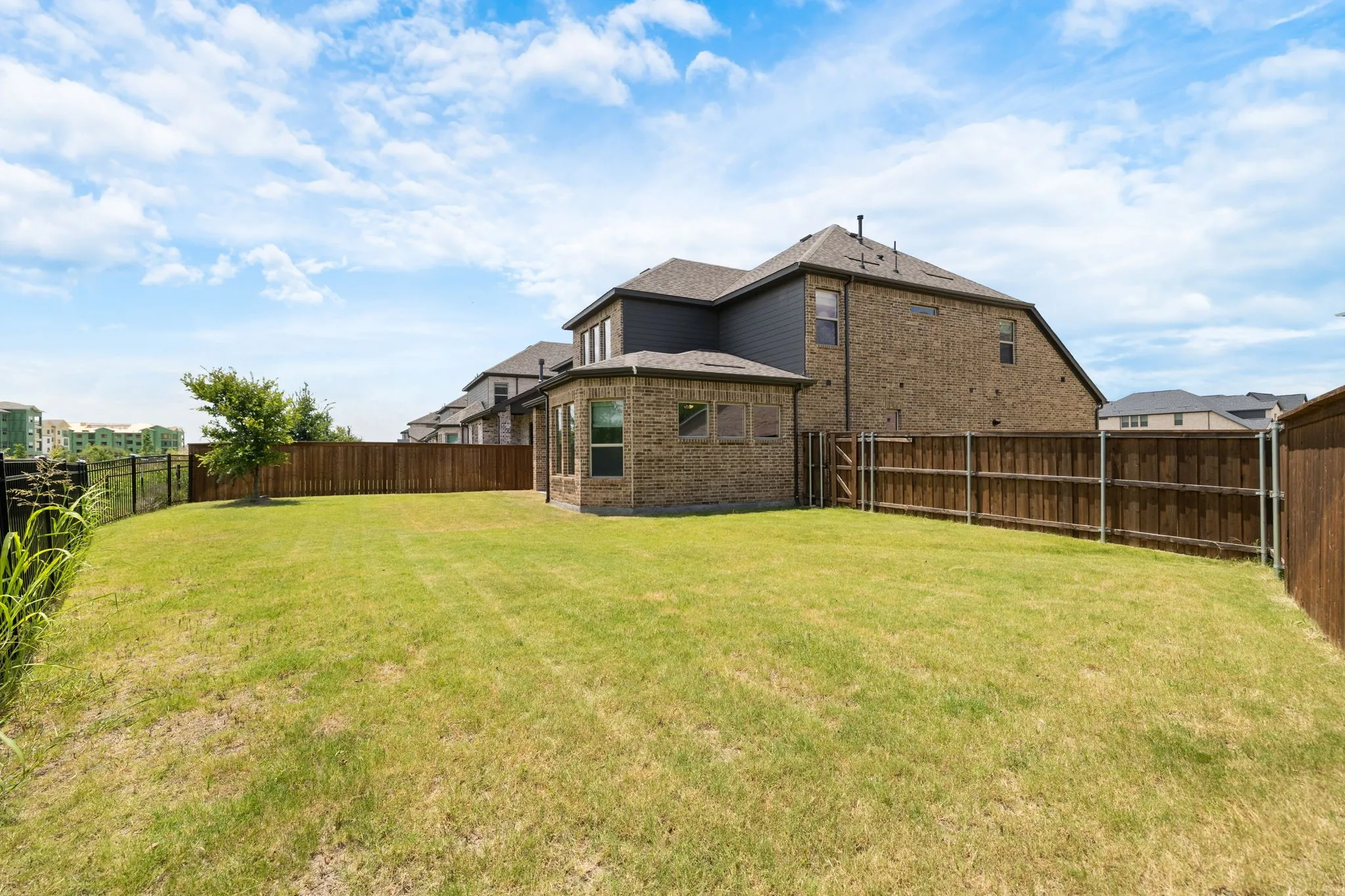 Single Family Residence For Rent in Collin County , 3100 Greenbriar Drive, Celina, Texas 75009, 3 Bedroom, 3 Bathroom, 2 Garage spaces, 2,207 Sqft, built in 2023, mls#21368755, Real Estate Agent in Celina, Homes For Rent in Collin county, Homes For Rent in Celina, Realtor in Celina Texas, Real Estate Brokerage Independent Realty Texas, Luminita Cordes Realtor