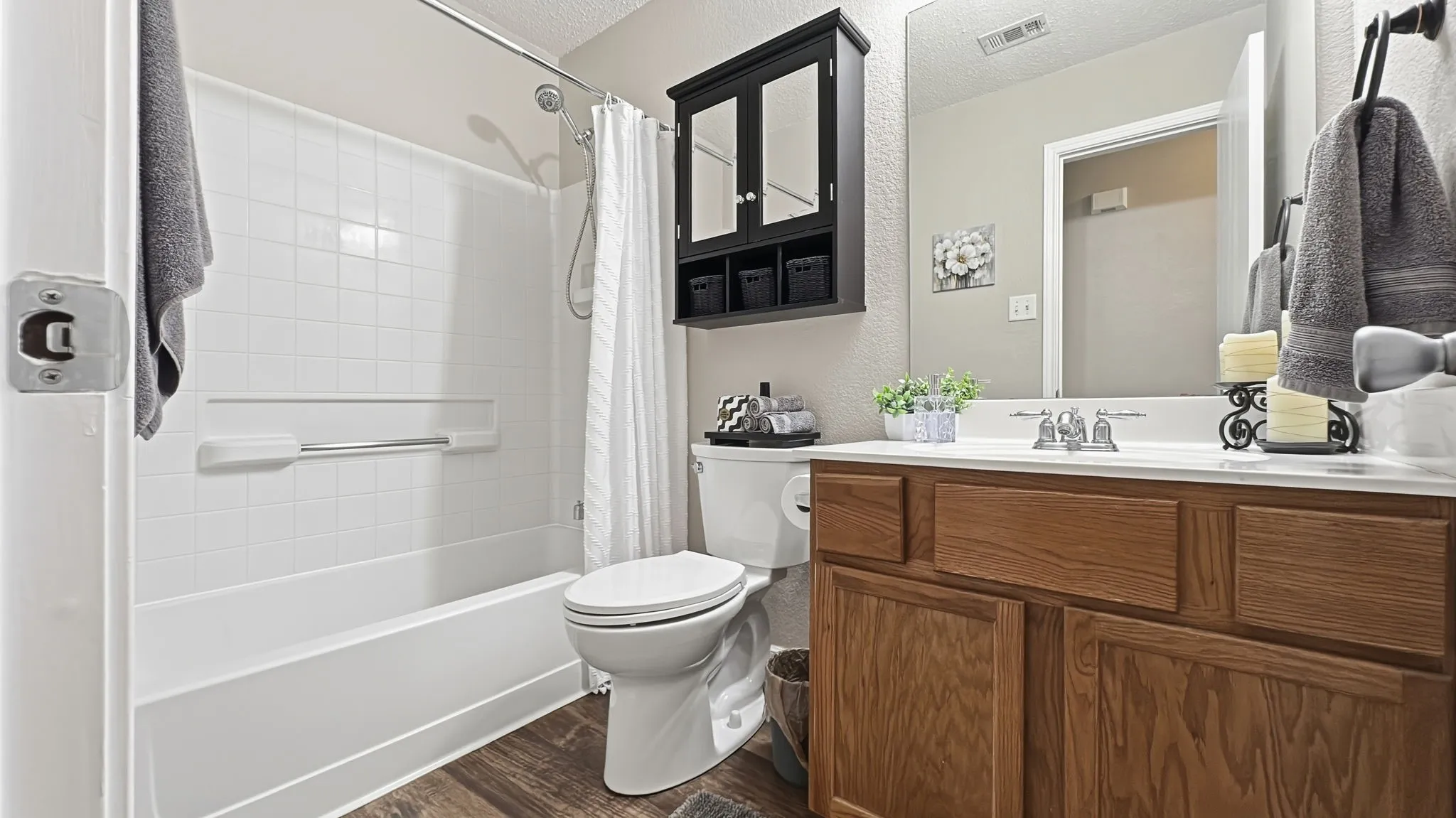 Single Family Residence For Sale in Tarrant County , 4324 Westbend Lane, Fort Worth, Texas 76244, 3 Bedroom, 2 Bathroom, 2 Garage spaces, 1,728 Sqft, built in 2004, mls#21368251, Real Estate Agent in Fort Worth, Homes For Sale in Tarrant county, Homes For Sale in Fort Worth, Realtor in Fort Worth Texas, Real Estate Brokerage Independent Realty Texas, Luminita Cordes Realtor