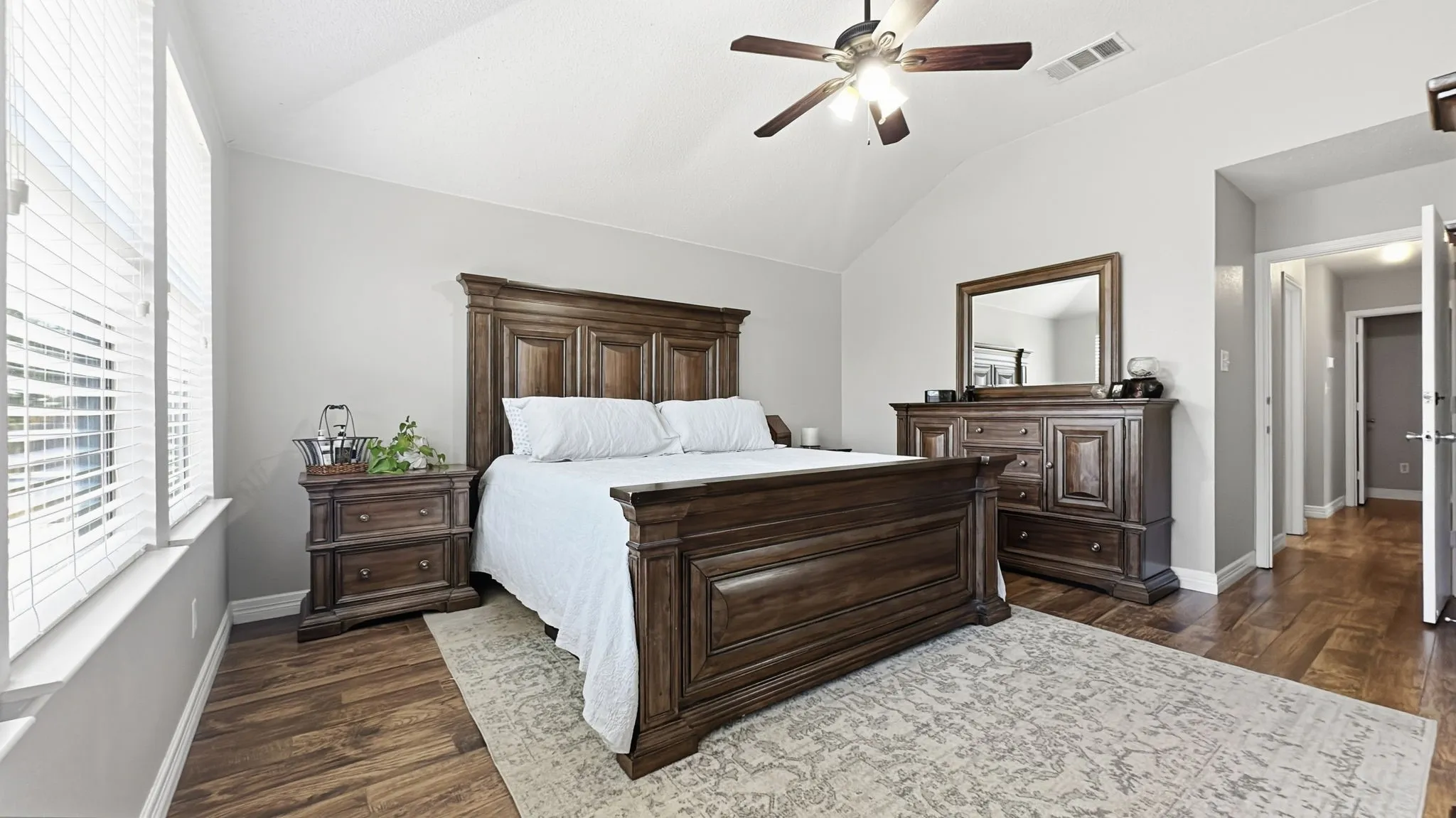 Single Family Residence For Sale in Tarrant County , 4324 Westbend Lane, Fort Worth, Texas 76244, 3 Bedroom, 2 Bathroom, 2 Garage spaces, 1,728 Sqft, built in 2004, mls#21368251, Real Estate Agent in Fort Worth, Homes For Sale in Tarrant county, Homes For Sale in Fort Worth, Realtor in Fort Worth Texas, Real Estate Brokerage Independent Realty Texas, Luminita Cordes Realtor