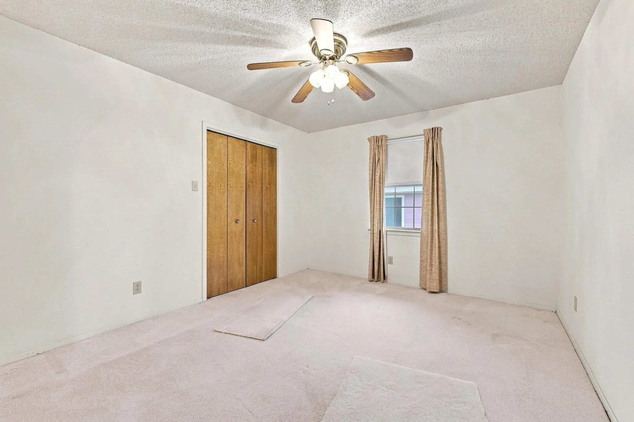 Single Family Residence For Sale in Grayson County , 1625 Richerson Road, Denison, Texas 75021, 3 Bedroom, 2 Bathroom, 2 Garage spaces, 1,878 Sqft, built in 1999, mls#21368795, Real Estate Agent in Denison, Homes For Sale in Grayson county, Homes For Sale in Denison, Realtor in Denison Texas, Real Estate Brokerage Independent Realty Texas, Luminita Cordes Realtor
