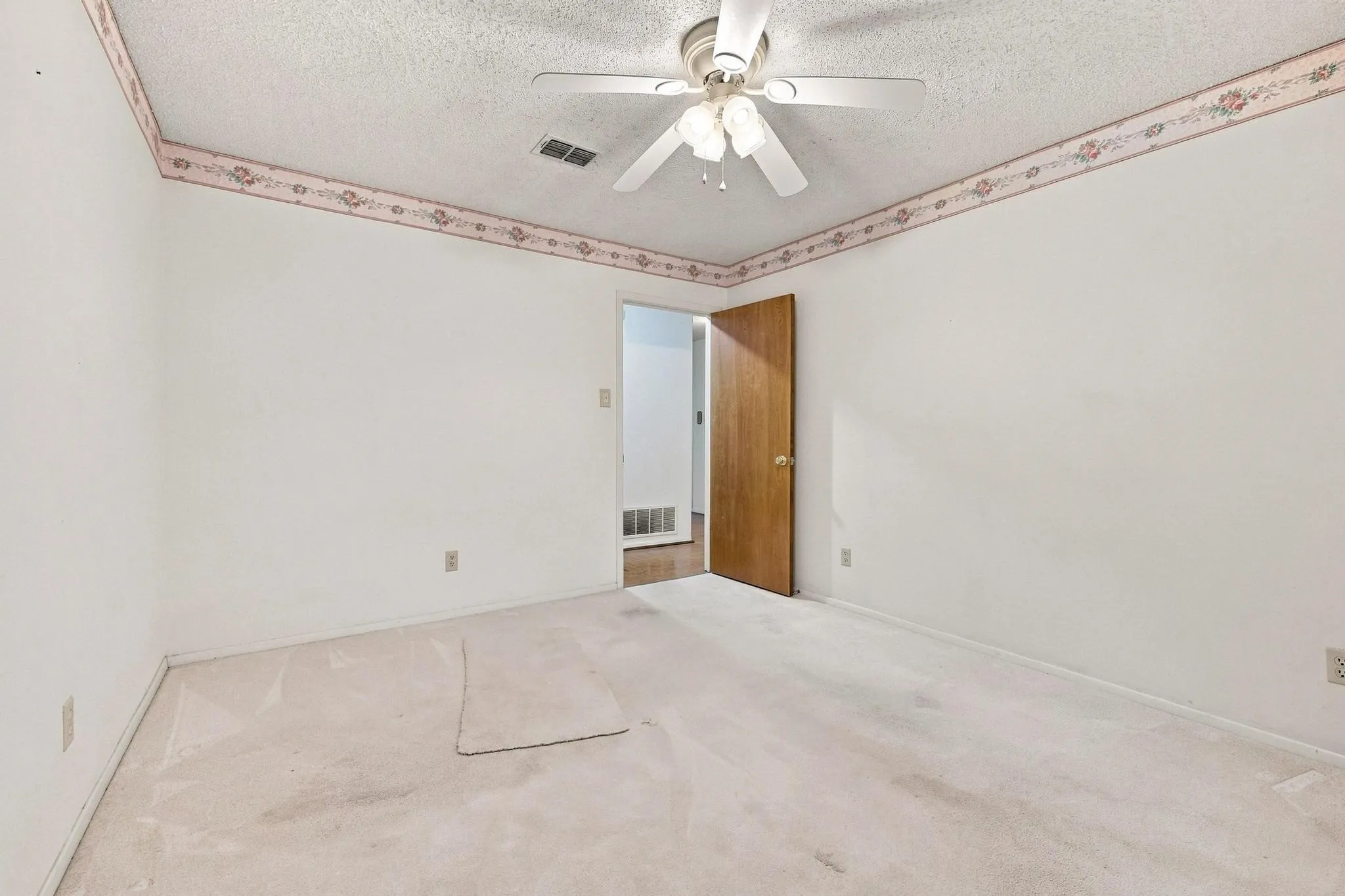 Single Family Residence For Sale in Grayson County , 1625 Richerson Road, Denison, Texas 75021, 3 Bedroom, 2 Bathroom, 2 Garage spaces, 1,878 Sqft, built in 1999, mls#21368795, Real Estate Agent in Denison, Homes For Sale in Grayson county, Homes For Sale in Denison, Realtor in Denison Texas, Real Estate Brokerage Independent Realty Texas, Luminita Cordes Realtor