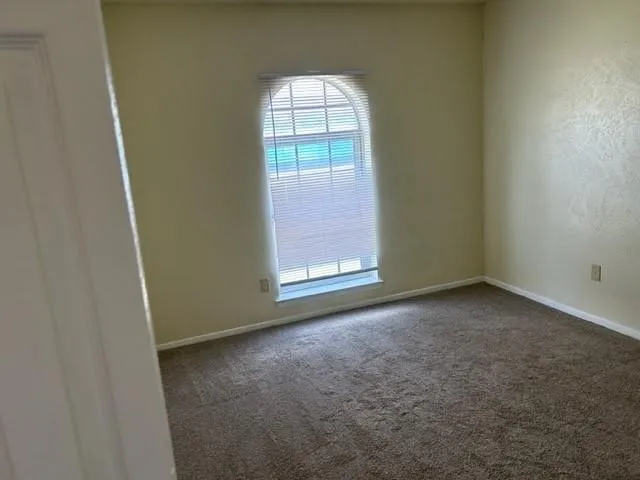 Single Family Residence For Rent in Denton County , 1226 Crescent Street, Denton, Texas 76201, 3 Bedroom, 2 Bathroom, 2 Garage spaces, 1,486 Sqft, built in 1976, mls#21368775, Real Estate Agent in Denton, Homes For Rent in Denton county, Homes For Rent in Denton, Realtor in Denton Texas, Real Estate Brokerage Independent Realty Texas, Luminita Cordes Realtor