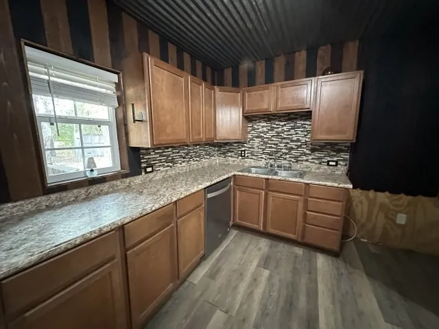 Single Family Residence For Sale in Wood County , 4395 S Fm 2869, Hawkins, Texas 75765, 4 Bedroom, 2 Bathroom, Garage spaces, 1,536 Sqft, built in 1940, mls#21368796, Real Estate Agent in Hawkins, Homes For Sale in Wood county, Homes For Sale in Hawkins, Realtor in Hawkins Texas, Real Estate Brokerage Independent Realty Texas, Luminita Cordes Realtor