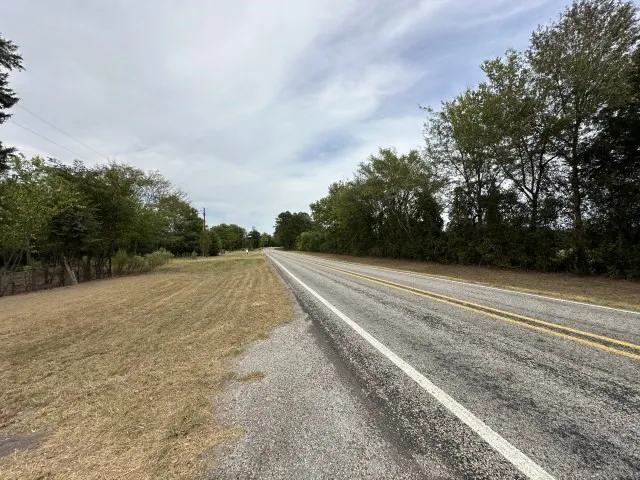 Single Family Residence For Sale in Wood County , 4395 S Fm 2869, Hawkins, Texas 75765, 4 Bedroom, 2 Bathroom, Garage spaces, 1,536 Sqft, built in 1940, mls#21368796, Real Estate Agent in Hawkins, Homes For Sale in Wood county, Homes For Sale in Hawkins, Realtor in Hawkins Texas, Real Estate Brokerage Independent Realty Texas, Luminita Cordes Realtor