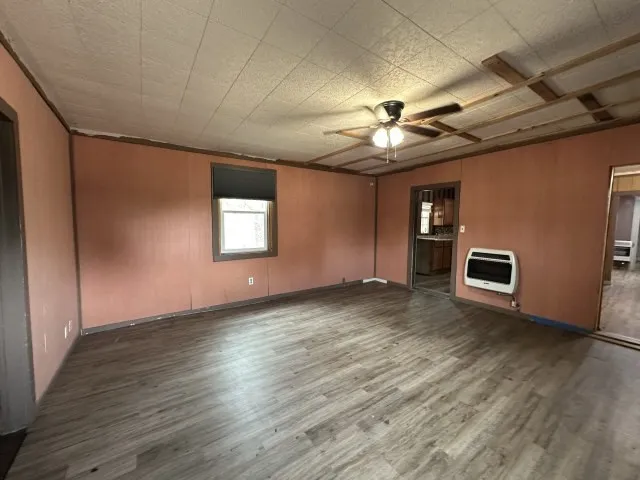 Single Family Residence For Sale in Wood County , 4395 S Fm 2869, Hawkins, Texas 75765, 4 Bedroom, 2 Bathroom, Garage spaces, 1,536 Sqft, built in 1940, mls#21368796, Real Estate Agent in Hawkins, Homes For Sale in Wood county, Homes For Sale in Hawkins, Realtor in Hawkins Texas, Real Estate Brokerage Independent Realty Texas, Luminita Cordes Realtor