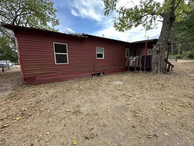 Single Family Residence For Sale in Wood County , 4395 S Fm 2869, Hawkins, Texas 75765, 4 Bedroom, 2 Bathroom, Garage spaces, 1,536 Sqft, built in 1940, mls#21368796, Real Estate Agent in Hawkins, Homes For Sale in Wood county, Homes For Sale in Hawkins, Realtor in Hawkins Texas, Real Estate Brokerage Independent Realty Texas, Luminita Cordes Realtor