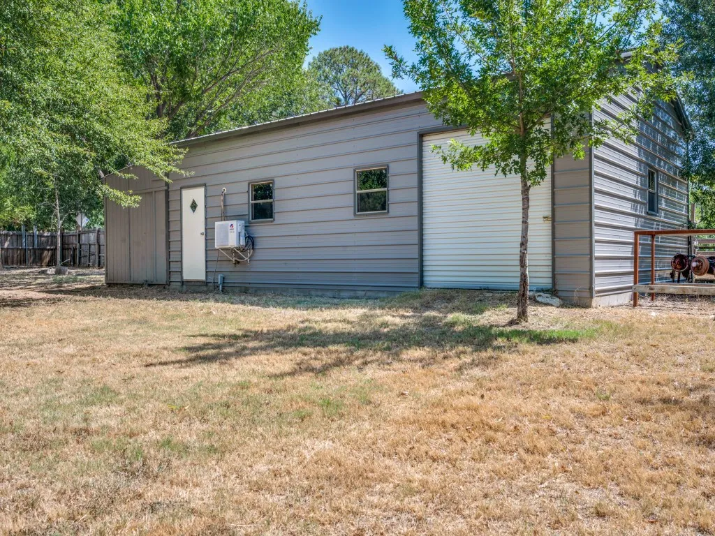 Single Family Residence For Sale in Denton County , 6705 Orchard Drive, Flower Mound, Texas 75022, 4 Bedroom, 3 Bathroom, 6 Garage spaces, 3,013 Sqft, built in 1991, mls#21368811, Real Estate Agent in Flower Mound, Homes For Sale in Denton county, Homes For Sale in Flower Mound, Realtor in Flower Mound Texas, Real Estate Brokerage Independent Realty Texas, Luminita Cordes Realtor