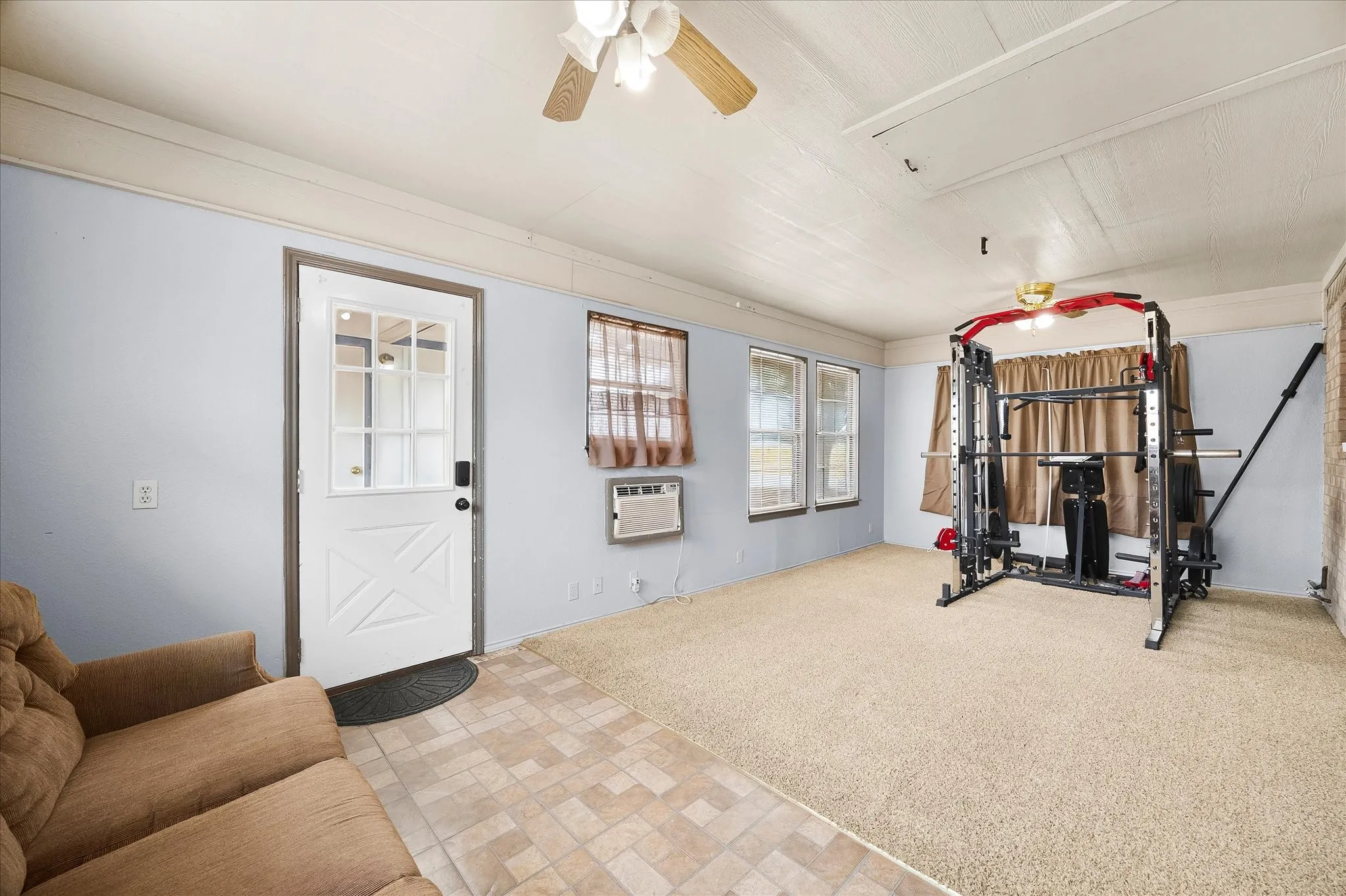 Single Family Residence For Sale in Hunt County , 6006 County Road 4604, Commerce, Texas 75428, 3 Bedroom, 3 Bathroom, 2 Garage spaces, 1,740 Sqft, built in 1992, mls#21368814, Real Estate Agent in Commerce, Homes For Sale in Hunt county, Homes For Sale in Commerce, Realtor in Commerce Texas, Real Estate Brokerage Independent Realty Texas, Luminita Cordes Realtor