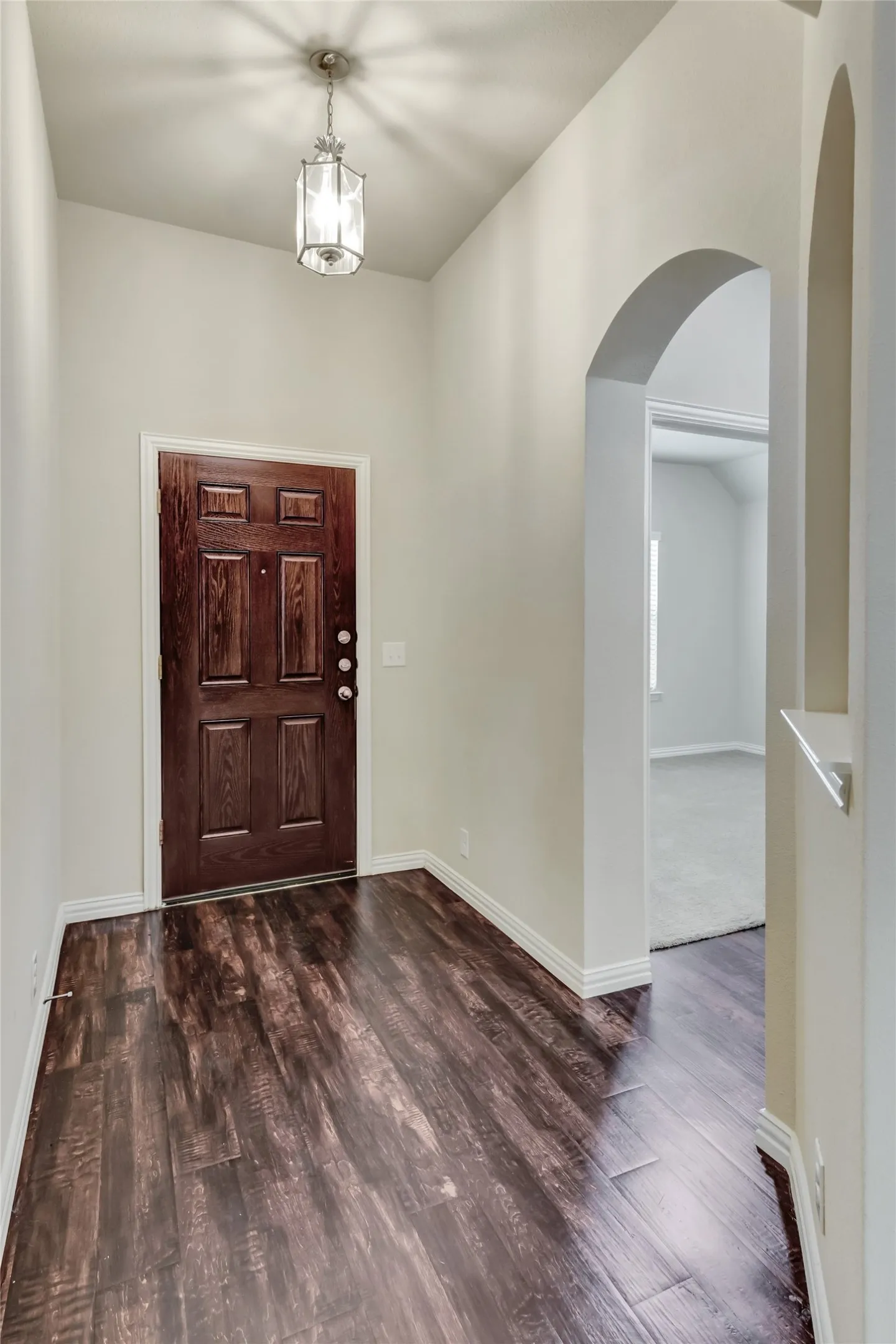 Single Family Residence For Rent in Tarrant County , 4936 Lemon Grove Drive, Fort Worth, Texas 76135, 3 Bedroom, 2 Bathroom, 2 Garage spaces, 1,670 Sqft, built in 2015, mls#21368822, Real Estate Agent in Fort Worth, Homes For Rent in Tarrant county, Homes For Rent in Fort Worth, Realtor in Fort Worth Texas, Real Estate Brokerage Independent Realty Texas, Luminita Cordes Realtor