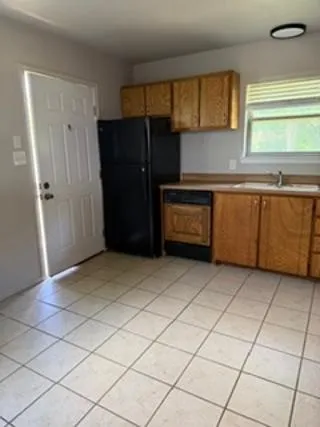 Duplex For Rent in Hood County , 501 Bluebonnet Drive #503, Granbury, Texas 76048, 2 Bedroom, 1 Bathroom, Garage spaces, 887 Sqft, built in 1987, mls#21368832, Real Estate Agent in Granbury, Homes For Rent in Hood county, Homes For Rent in Granbury, Realtor in Granbury Texas, Real Estate Brokerage Independent Realty Texas, Luminita Cordes Realtor