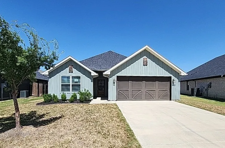 Single Family Residence For Sale in Johnson County , 905 Rodgers Avenue, Godley, Texas 76044, 3 Bedroom, 2 Bathroom, 2 Garage spaces, 1,616 Sqft, built in 2022, mls#21368802, Real Estate Agent in Godley, Homes For Sale in Johnson county, Homes For Sale in Godley, Realtor in Godley Texas, Real Estate Brokerage Independent Realty Texas, Luminita Cordes Realtor