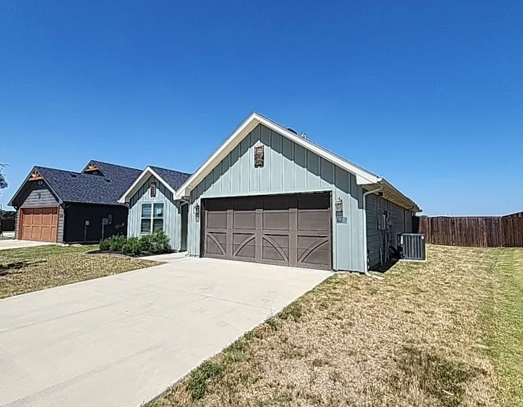 Single Family Residence For Sale in Johnson County , 905 Rodgers Avenue, Godley, Texas 76044, 3 Bedroom, 2 Bathroom, 2 Garage spaces, 1,616 Sqft, built in 2022, mls#21368802, Real Estate Agent in Godley, Homes For Sale in Johnson county, Homes For Sale in Godley, Realtor in Godley Texas, Real Estate Brokerage Independent Realty Texas, Luminita Cordes Realtor