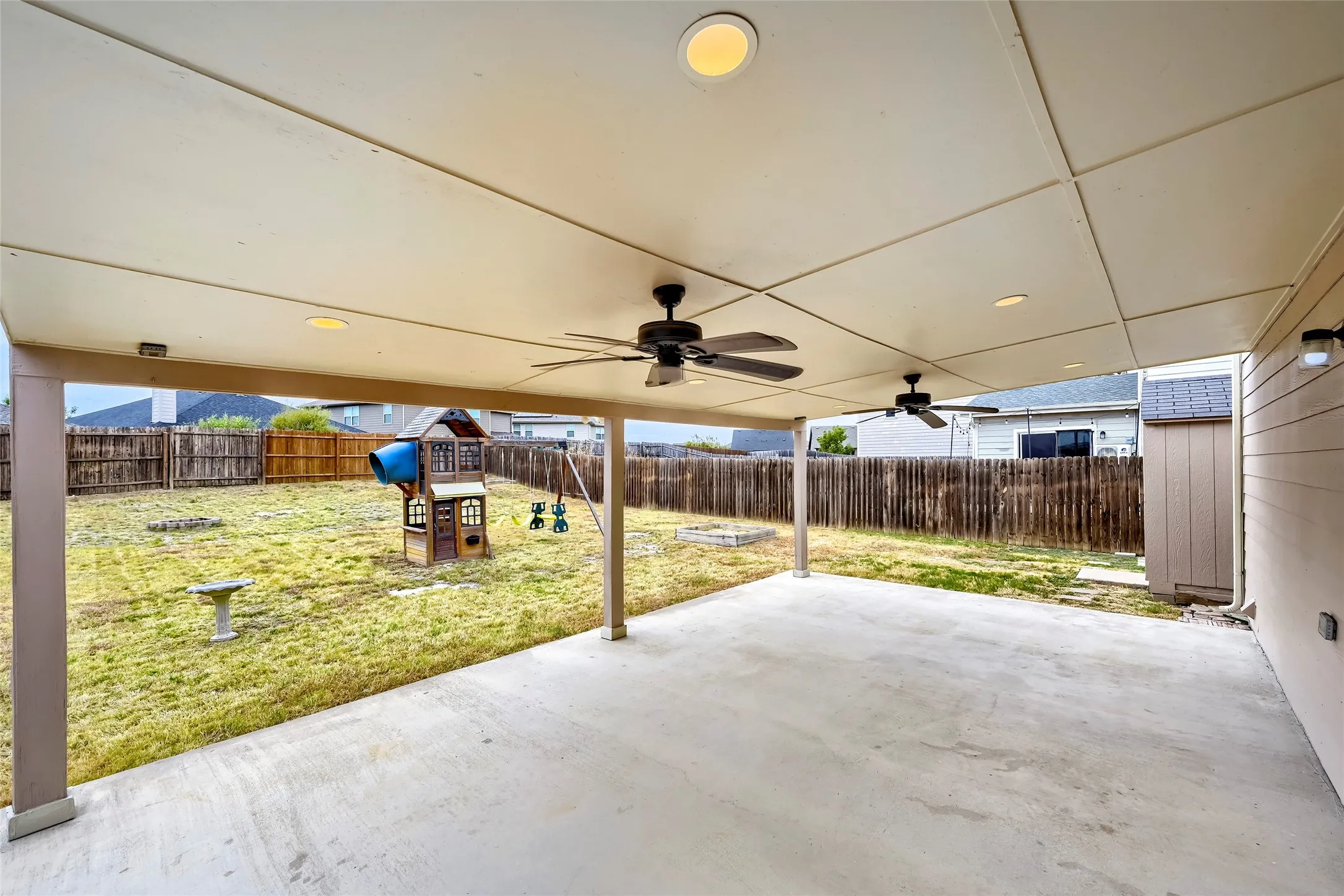 Single Family Residence For Sale in Tarrant County , 2916 Early Fawn Court, Fort Worth, Texas 76108, 3 Bedroom, 2 Bathroom, 2 Garage spaces, 1,552 Sqft, built in 2008, mls#21365607, Real Estate Agent in Fort Worth, Homes For Sale in Tarrant county, Homes For Sale in Fort Worth, Realtor in Fort Worth Texas, Real Estate Brokerage Independent Realty Texas, Luminita Cordes Realtor