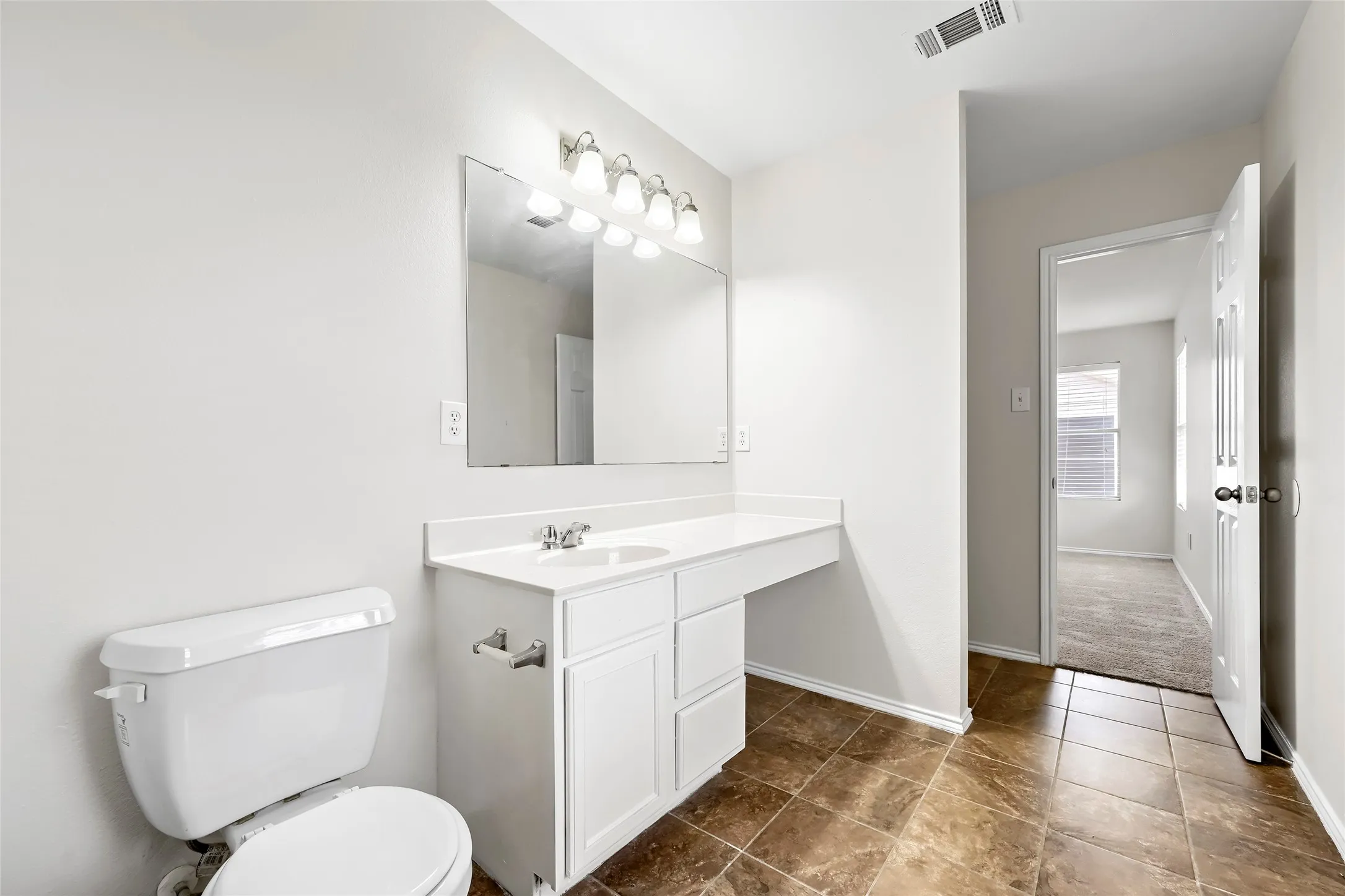 Single Family Residence For Sale in Tarrant County , 2916 Early Fawn Court, Fort Worth, Texas 76108, 3 Bedroom, 2 Bathroom, 2 Garage spaces, 1,552 Sqft, built in 2008, mls#21365607, Real Estate Agent in Fort Worth, Homes For Sale in Tarrant county, Homes For Sale in Fort Worth, Realtor in Fort Worth Texas, Real Estate Brokerage Independent Realty Texas, Luminita Cordes Realtor