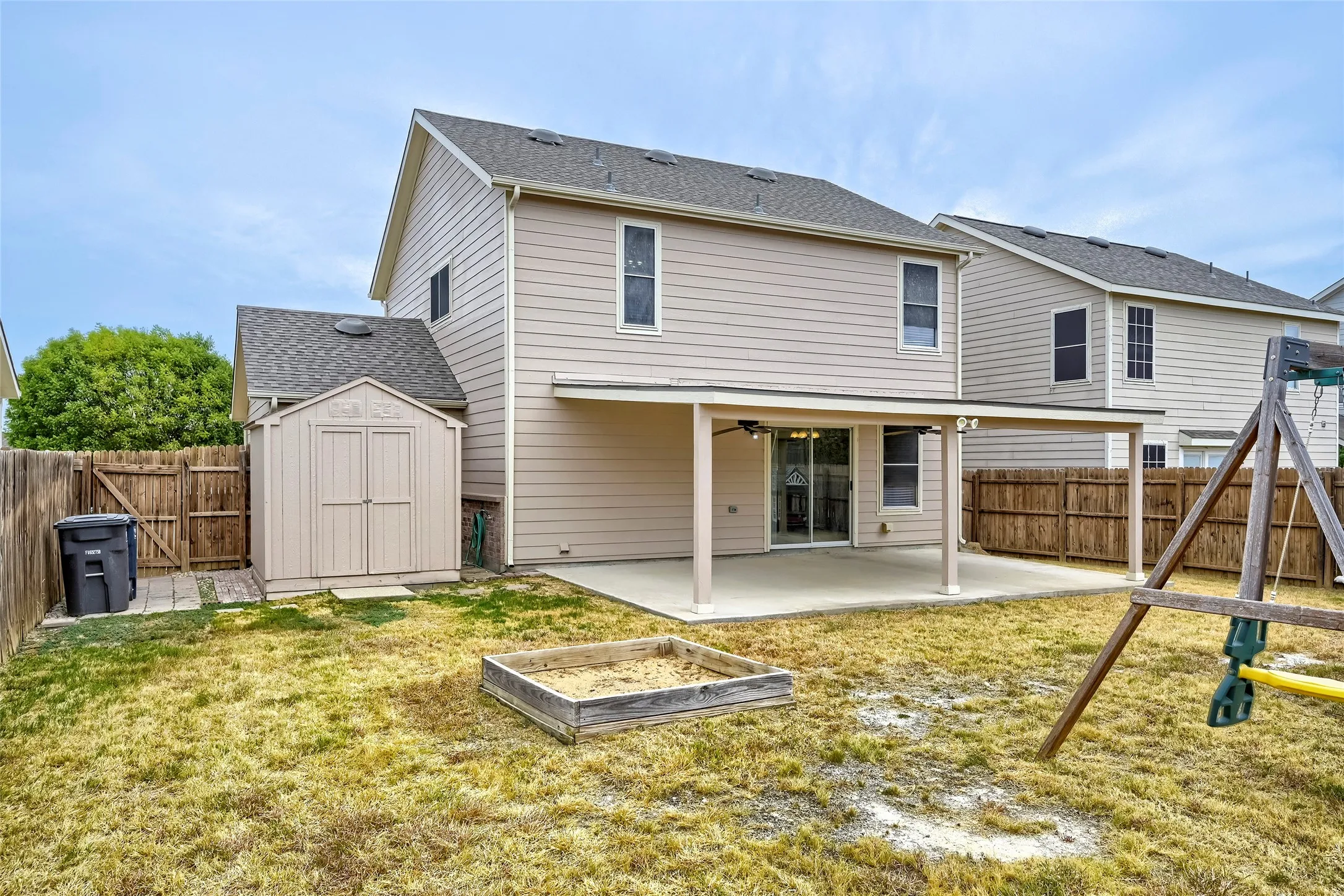 Single Family Residence For Sale in Tarrant County , 2916 Early Fawn Court, Fort Worth, Texas 76108, 3 Bedroom, 2 Bathroom, 2 Garage spaces, 1,552 Sqft, built in 2008, mls#21365607, Real Estate Agent in Fort Worth, Homes For Sale in Tarrant county, Homes For Sale in Fort Worth, Realtor in Fort Worth Texas, Real Estate Brokerage Independent Realty Texas, Luminita Cordes Realtor