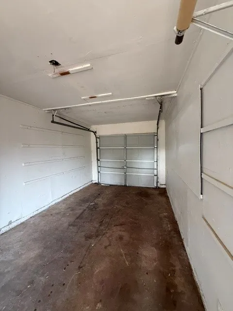 Single Family Residence For Rent in Taylor County , 917 N Danville Drive, Abilene, Texas 79603, 3 Bedroom, 1 Bathroom, 1 Garage spaces, 991 Sqft, built in 1958, mls#21368845, Real Estate Agent in Abilene, Homes For Rent in Taylor county, Homes For Rent in Abilene, Realtor in Abilene Texas, Real Estate Brokerage Independent Realty Texas, Luminita Cordes Realtor