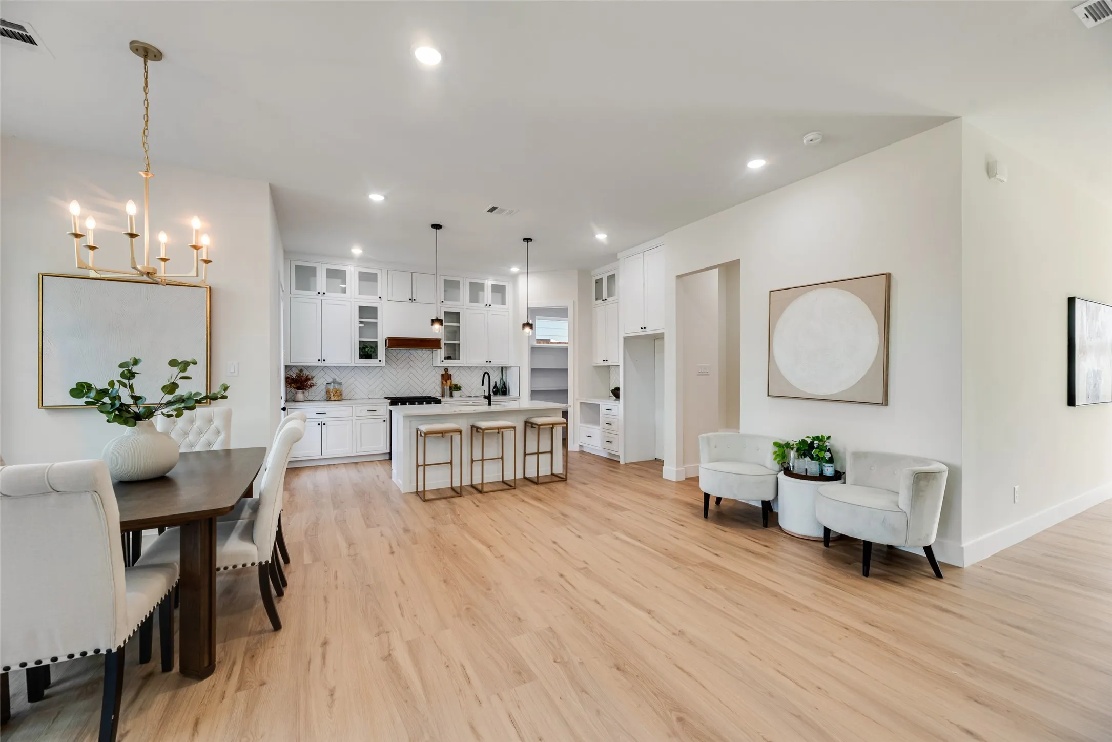 Single Family Residence For Sale in Dallas County , 7318 Concord Avenue, Dallas, Texas 75235, 4 Bedroom, 4 Bathroom, 2 Garage spaces, 2,529 Sqft, built in 2026, mls#21368848, Real Estate Agent in Dallas, Homes For Sale in Dallas county, Homes For Sale in Dallas, Realtor in Dallas Texas, Real Estate Brokerage Independent Realty Texas, Luminita Cordes Realtor