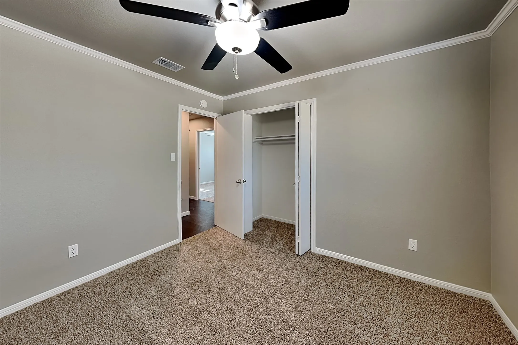 Single Family Residence For Rent in Denton County , 1733 Brighton Drive, Carrollton, Texas 75007, 4 Bedroom, 2 Bathroom, 2 Garage spaces, 2,008 Sqft, built in 1983, mls#21368816, Real Estate Agent in Carrollton, Homes For Rent in Denton county, Homes For Rent in Carrollton, Realtor in Carrollton Texas, Real Estate Brokerage Independent Realty Texas, Luminita Cordes Realtor