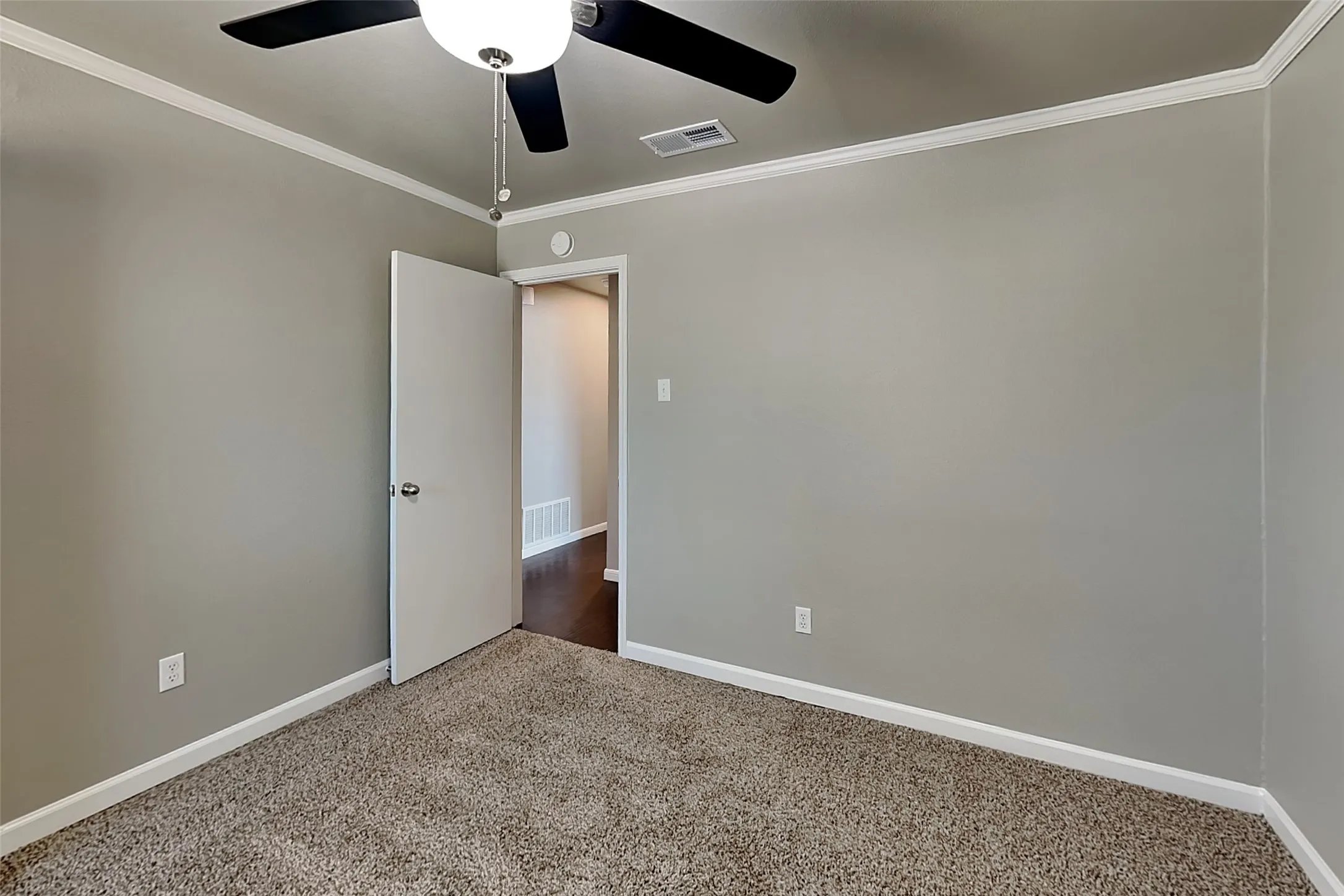 Single Family Residence For Rent in Denton County , 1733 Brighton Drive, Carrollton, Texas 75007, 4 Bedroom, 2 Bathroom, 2 Garage spaces, 2,008 Sqft, built in 1983, mls#21368816, Real Estate Agent in Carrollton, Homes For Rent in Denton county, Homes For Rent in Carrollton, Realtor in Carrollton Texas, Real Estate Brokerage Independent Realty Texas, Luminita Cordes Realtor