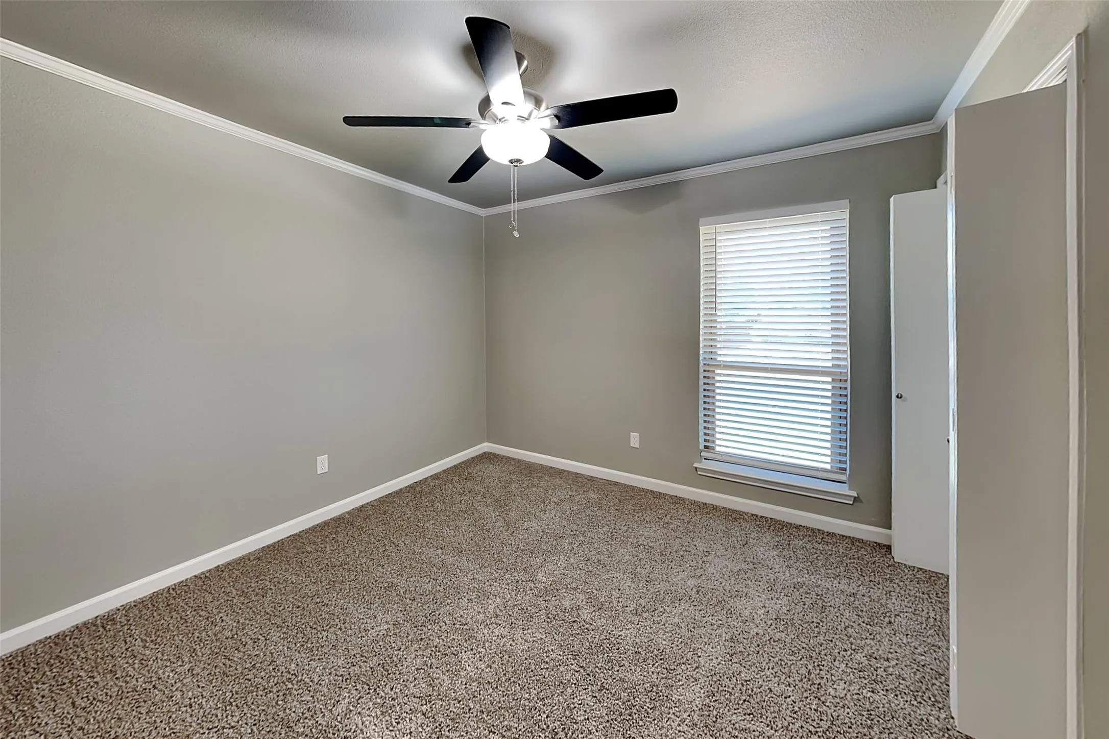 Single Family Residence For Rent in Denton County , 1733 Brighton Drive, Carrollton, Texas 75007, 4 Bedroom, 2 Bathroom, 2 Garage spaces, 2,008 Sqft, built in 1983, mls#21368816, Real Estate Agent in Carrollton, Homes For Rent in Denton county, Homes For Rent in Carrollton, Realtor in Carrollton Texas, Real Estate Brokerage Independent Realty Texas, Luminita Cordes Realtor