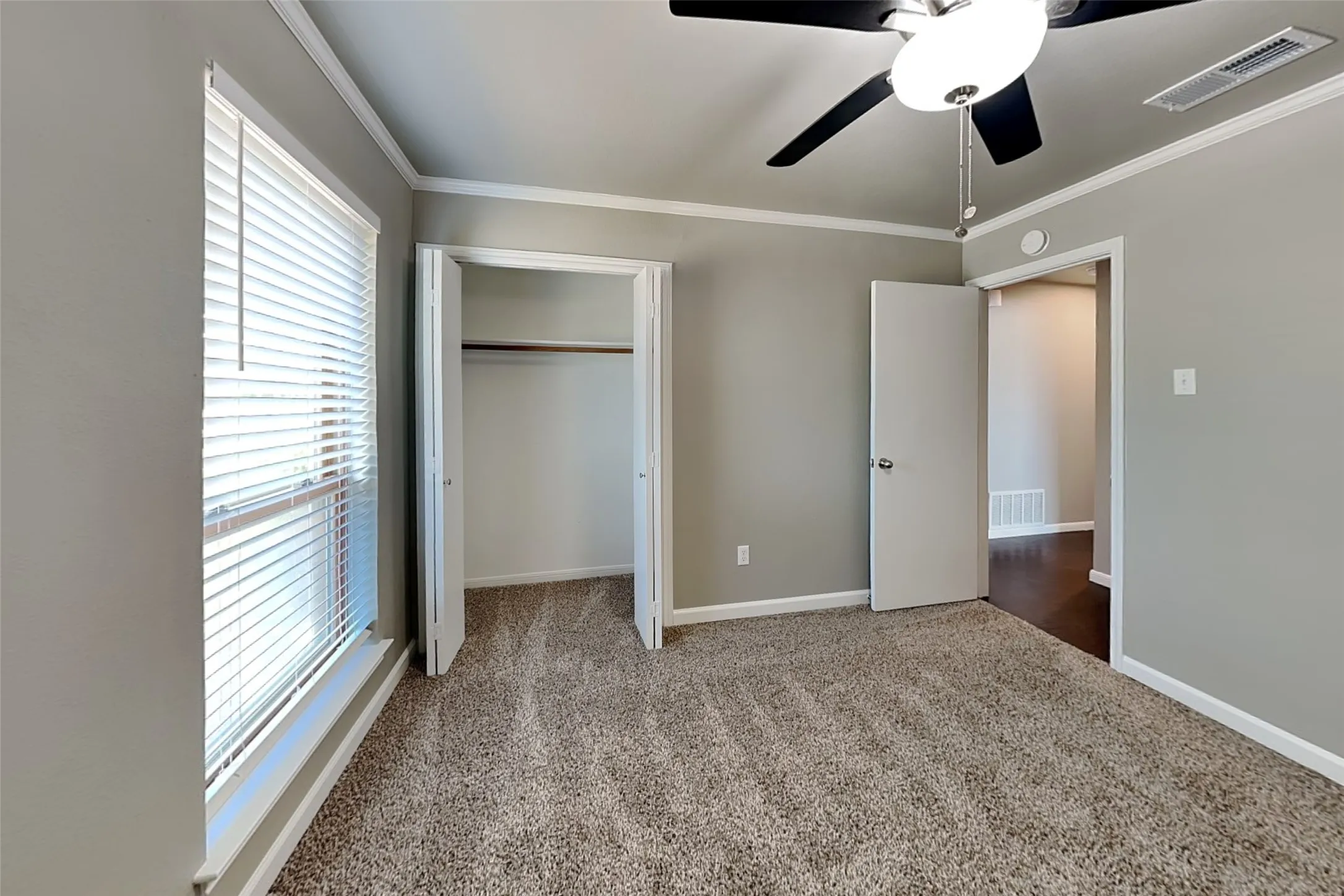 Single Family Residence For Rent in Denton County , 1733 Brighton Drive, Carrollton, Texas 75007, 4 Bedroom, 2 Bathroom, 2 Garage spaces, 2,008 Sqft, built in 1983, mls#21368816, Real Estate Agent in Carrollton, Homes For Rent in Denton county, Homes For Rent in Carrollton, Realtor in Carrollton Texas, Real Estate Brokerage Independent Realty Texas, Luminita Cordes Realtor