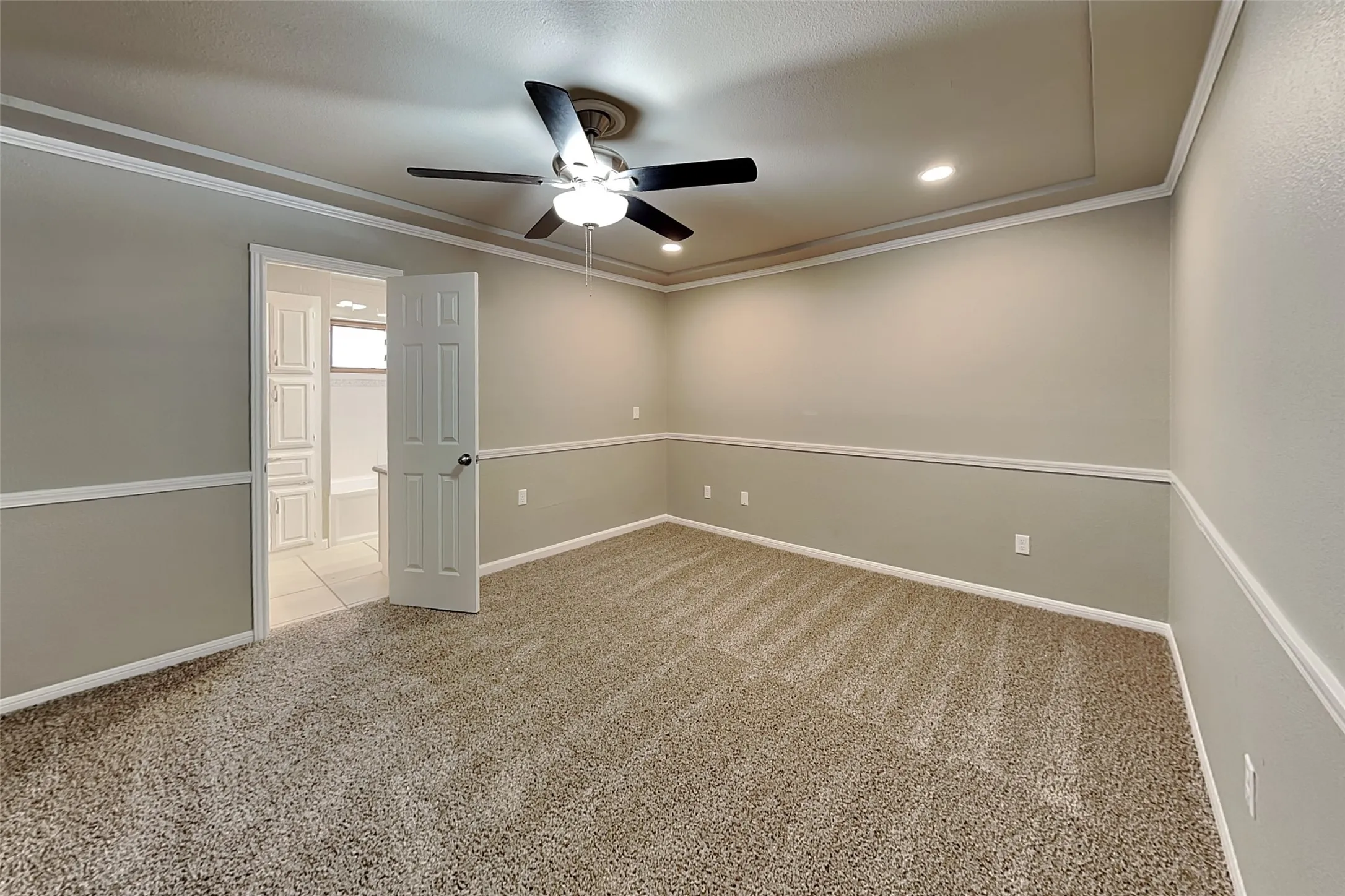 Single Family Residence For Rent in Denton County , 1733 Brighton Drive, Carrollton, Texas 75007, 4 Bedroom, 2 Bathroom, 2 Garage spaces, 2,008 Sqft, built in 1983, mls#21368816, Real Estate Agent in Carrollton, Homes For Rent in Denton county, Homes For Rent in Carrollton, Realtor in Carrollton Texas, Real Estate Brokerage Independent Realty Texas, Luminita Cordes Realtor