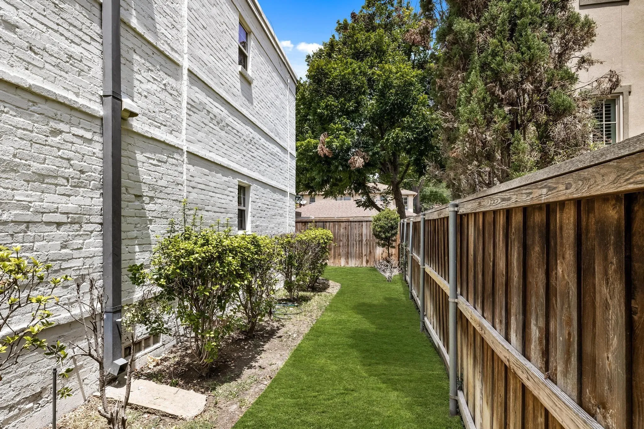 Quadruplex For Sale in Dallas County , 4538 Roland Avenue, Highland Park, Texas 75219, 8 Bedroom, 8 Bathroom, 4 Garage spaces, 0 Sqft, built in 1938, mls#21368781, Real Estate Agent in Highland Park, Homes For Sale in Dallas county, Homes For Sale in Highland Park, Realtor in Highland Park Texas, Real Estate Brokerage Independent Realty Texas, Luminita Cordes Realtor