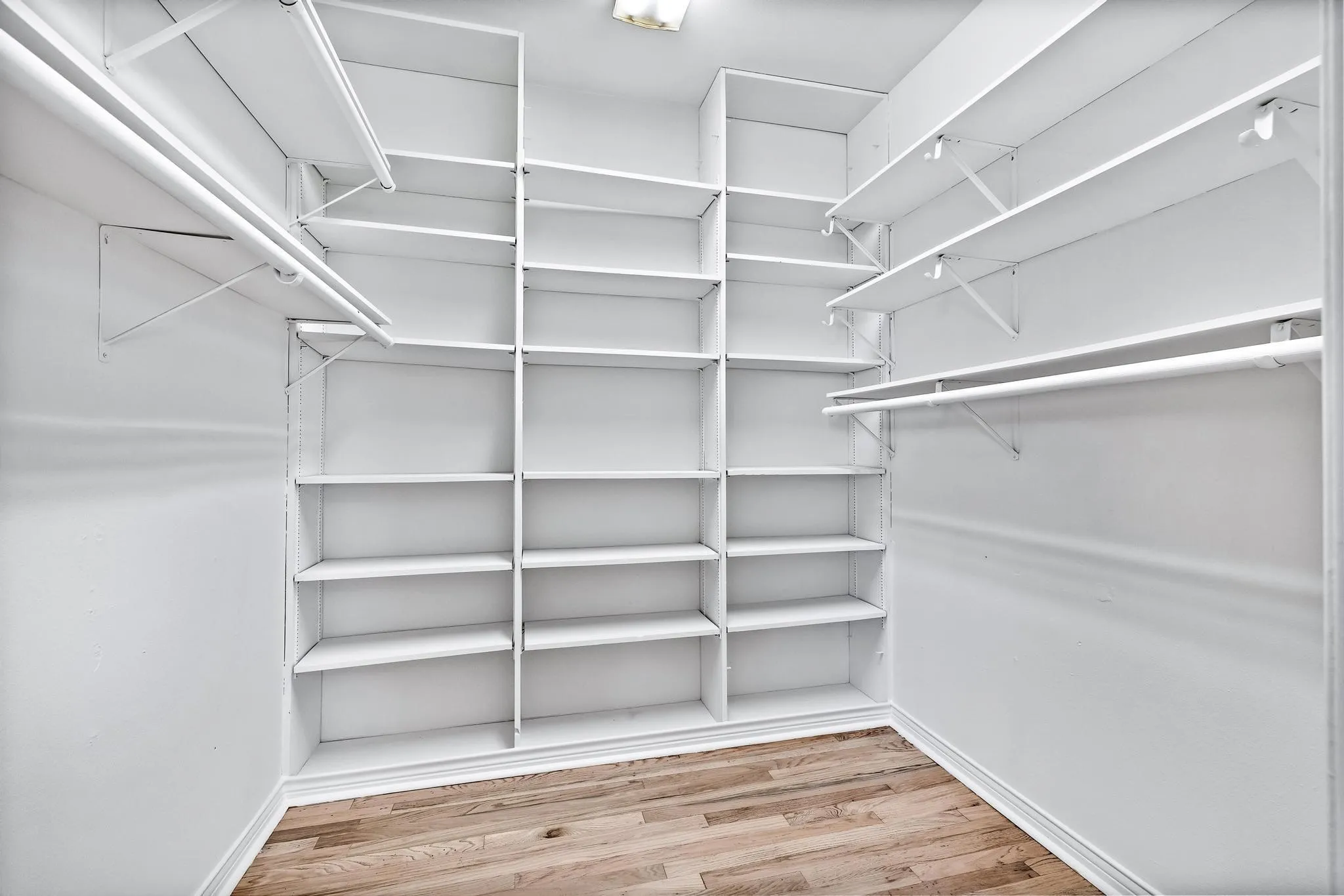Quadruplex For Sale in Dallas County , 4538 Roland Avenue, Highland Park, Texas 75219, 8 Bedroom, 8 Bathroom, 4 Garage spaces, 0 Sqft, built in 1938, mls#21368781, Real Estate Agent in Highland Park, Homes For Sale in Dallas county, Homes For Sale in Highland Park, Realtor in Highland Park Texas, Real Estate Brokerage Independent Realty Texas, Luminita Cordes Realtor