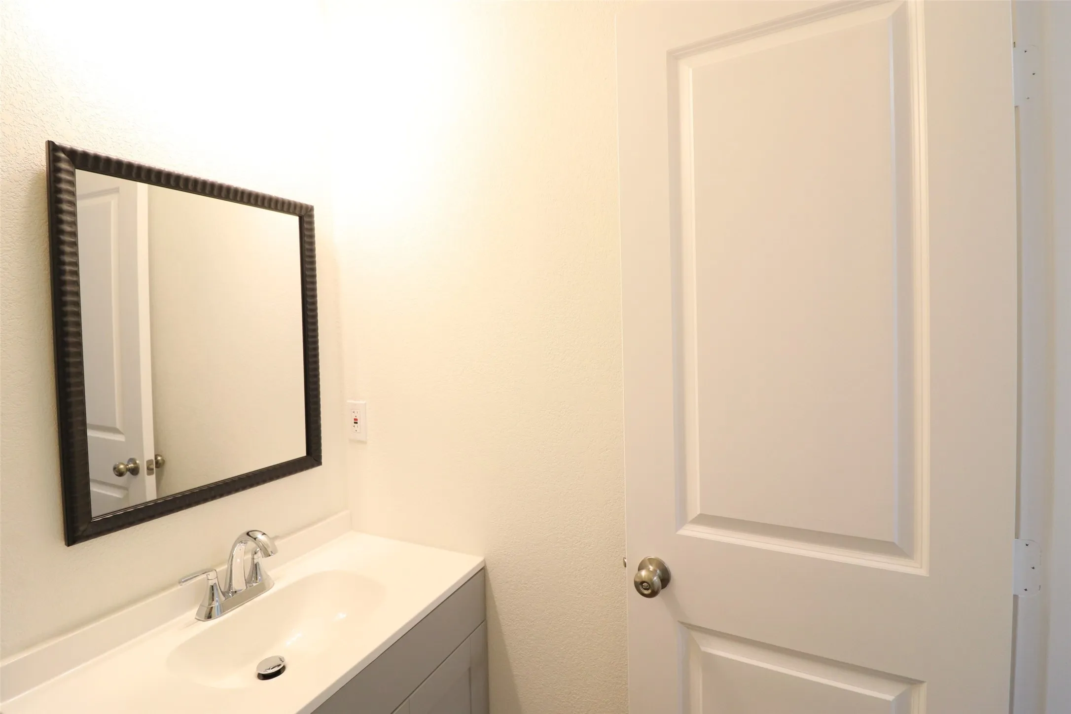 Single Family Residence For Rent in Dallas County , 1701 Running River Road, Garland, Texas 75044, 4 Bedroom, 2 Bathroom, 1 Garage spaces, 1,748 Sqft, built in 1972, mls#21366185, Real Estate Agent in Garland, Homes For Rent in Dallas county, Homes For Rent in Garland, Realtor in Garland Texas, Real Estate Brokerage Independent Realty Texas, Luminita Cordes Realtor