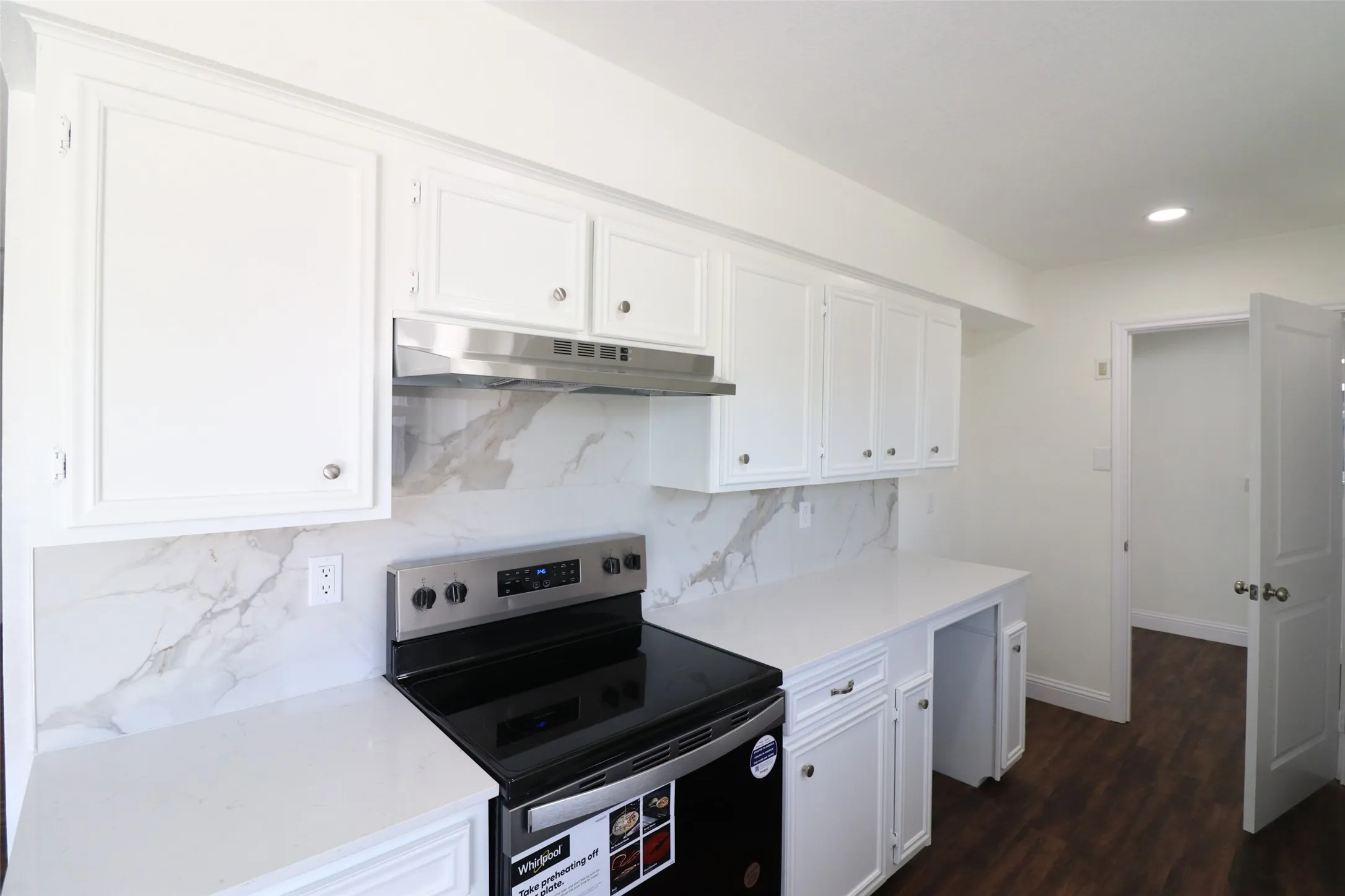 Single Family Residence For Rent in Dallas County , 1701 Running River Road, Garland, Texas 75044, 4 Bedroom, 2 Bathroom, 1 Garage spaces, 1,748 Sqft, built in 1972, mls#21366185, Real Estate Agent in Garland, Homes For Rent in Dallas county, Homes For Rent in Garland, Realtor in Garland Texas, Real Estate Brokerage Independent Realty Texas, Luminita Cordes Realtor