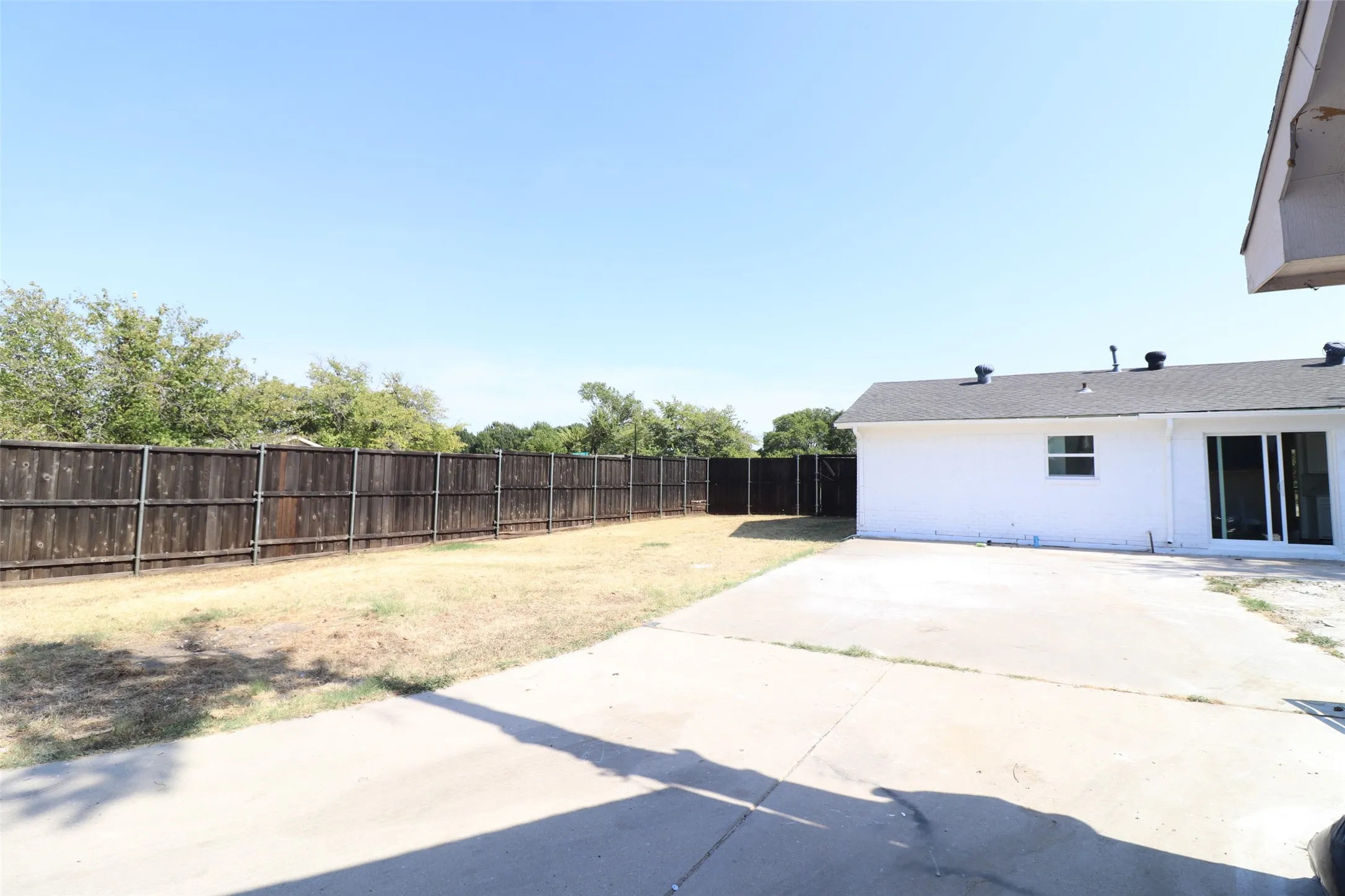Single Family Residence For Rent in Dallas County , 1701 Running River Road, Garland, Texas 75044, 4 Bedroom, 2 Bathroom, 1 Garage spaces, 1,748 Sqft, built in 1972, mls#21366185, Real Estate Agent in Garland, Homes For Rent in Dallas county, Homes For Rent in Garland, Realtor in Garland Texas, Real Estate Brokerage Independent Realty Texas, Luminita Cordes Realtor