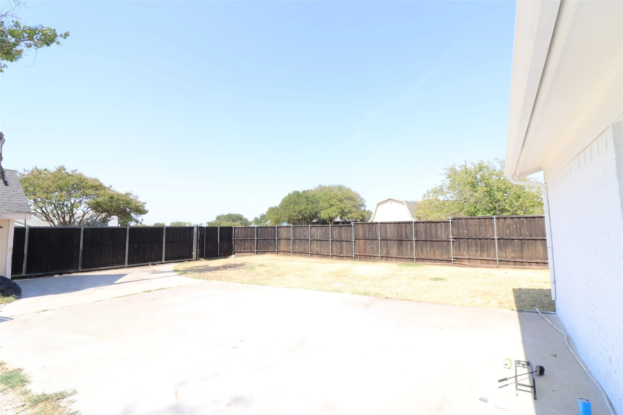 Single Family Residence For Rent in Dallas County , 1701 Running River Road, Garland, Texas 75044, 4 Bedroom, 2 Bathroom, 1 Garage spaces, 1,748 Sqft, built in 1972, mls#21366185, Real Estate Agent in Garland, Homes For Rent in Dallas county, Homes For Rent in Garland, Realtor in Garland Texas, Real Estate Brokerage Independent Realty Texas, Luminita Cordes Realtor