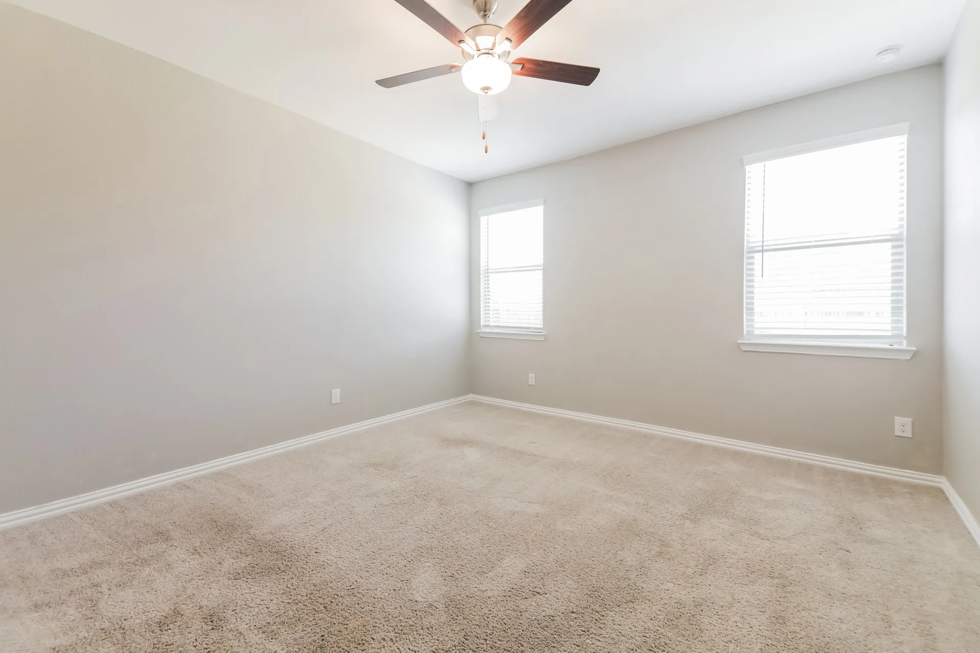 Single Family Residence For Rent in Denton County , 2324 O Keefe Drive, Little Elm, Texas 75068, 3 Bedroom, 2 Bathroom, 2 Garage spaces, 1,602 Sqft, built in 2023, mls#21368861, Real Estate Agent in Little Elm, Homes For Rent in Denton county, Homes For Rent in Little Elm, Realtor in Little Elm Texas, Real Estate Brokerage Independent Realty Texas, Luminita Cordes Realtor
