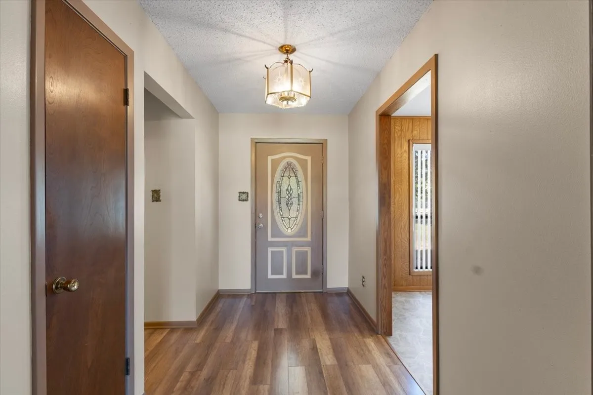 Farm For Sale in Anderson County , 1000 County Road 1208, Grapeland, Texas 75844, 3 Bedroom, 2 Bathroom, Garage spaces, 1,974 Sqft, built in 1978, mls#21368790, Real Estate Agent in Grapeland, Homes For Sale in Anderson county, Homes For Sale in Grapeland, Realtor in Grapeland Texas, Real Estate Brokerage Independent Realty Texas, Luminita Cordes Realtor