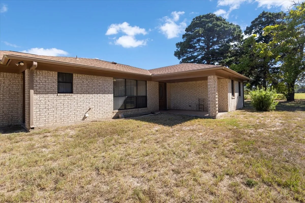 Farm For Sale in Anderson County , 1000 County Road 1208, Grapeland, Texas 75844, 3 Bedroom, 2 Bathroom, Garage spaces, 1,974 Sqft, built in 1978, mls#21368790, Real Estate Agent in Grapeland, Homes For Sale in Anderson county, Homes For Sale in Grapeland, Realtor in Grapeland Texas, Real Estate Brokerage Independent Realty Texas, Luminita Cordes Realtor
