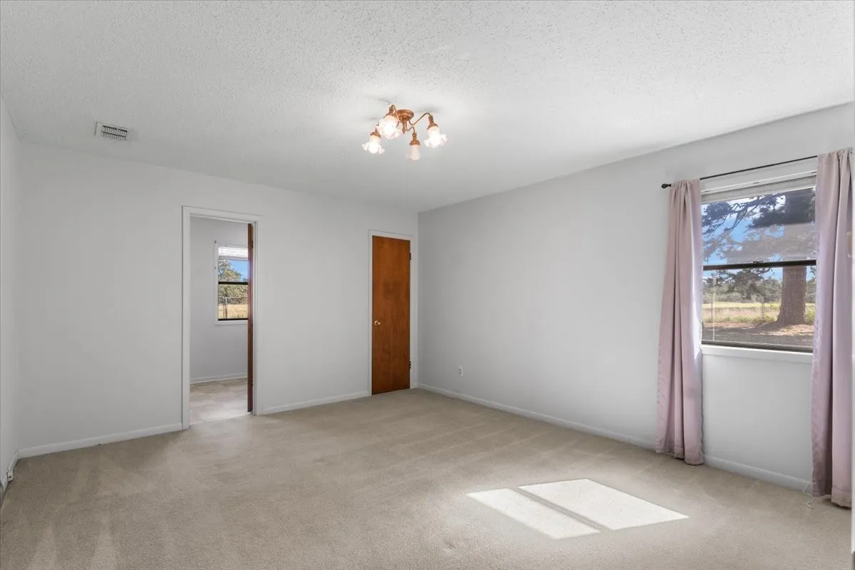 Farm For Sale in Anderson County , 1000 County Road 1208, Grapeland, Texas 75844, 3 Bedroom, 2 Bathroom, Garage spaces, 1,974 Sqft, built in 1978, mls#21368790, Real Estate Agent in Grapeland, Homes For Sale in Anderson county, Homes For Sale in Grapeland, Realtor in Grapeland Texas, Real Estate Brokerage Independent Realty Texas, Luminita Cordes Realtor