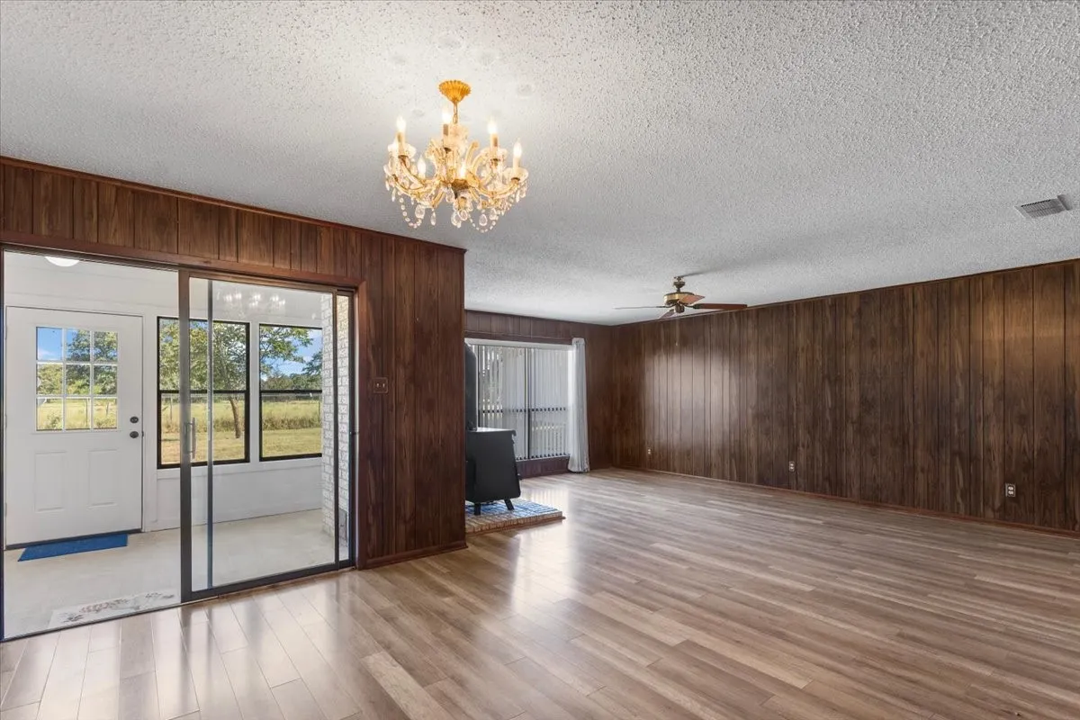 Farm For Sale in Anderson County , 1000 County Road 1208, Grapeland, Texas 75844, 3 Bedroom, 2 Bathroom, Garage spaces, 1,974 Sqft, built in 1978, mls#21368790, Real Estate Agent in Grapeland, Homes For Sale in Anderson county, Homes For Sale in Grapeland, Realtor in Grapeland Texas, Real Estate Brokerage Independent Realty Texas, Luminita Cordes Realtor