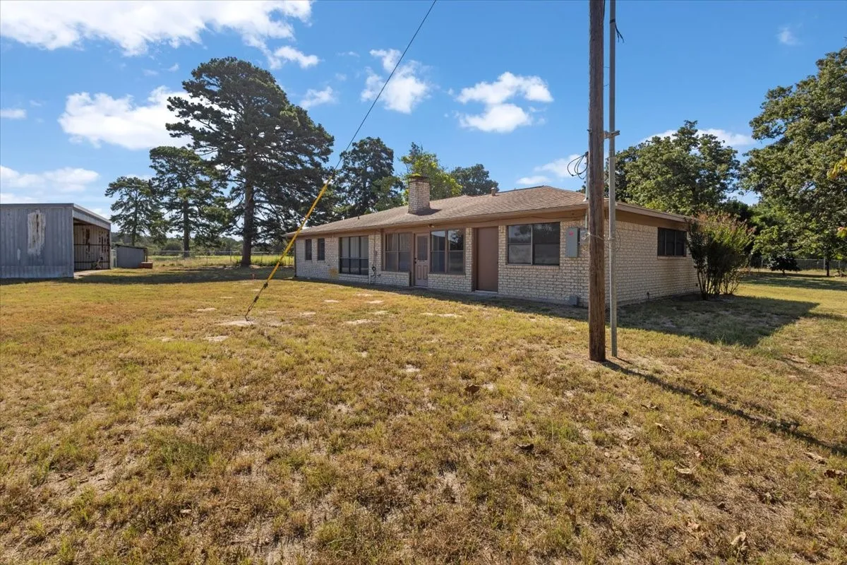 Farm For Sale in Anderson County , 1000 County Road 1208, Grapeland, Texas 75844, 3 Bedroom, 2 Bathroom, Garage spaces, 1,974 Sqft, built in 1978, mls#21368790, Real Estate Agent in Grapeland, Homes For Sale in Anderson county, Homes For Sale in Grapeland, Realtor in Grapeland Texas, Real Estate Brokerage Independent Realty Texas, Luminita Cordes Realtor