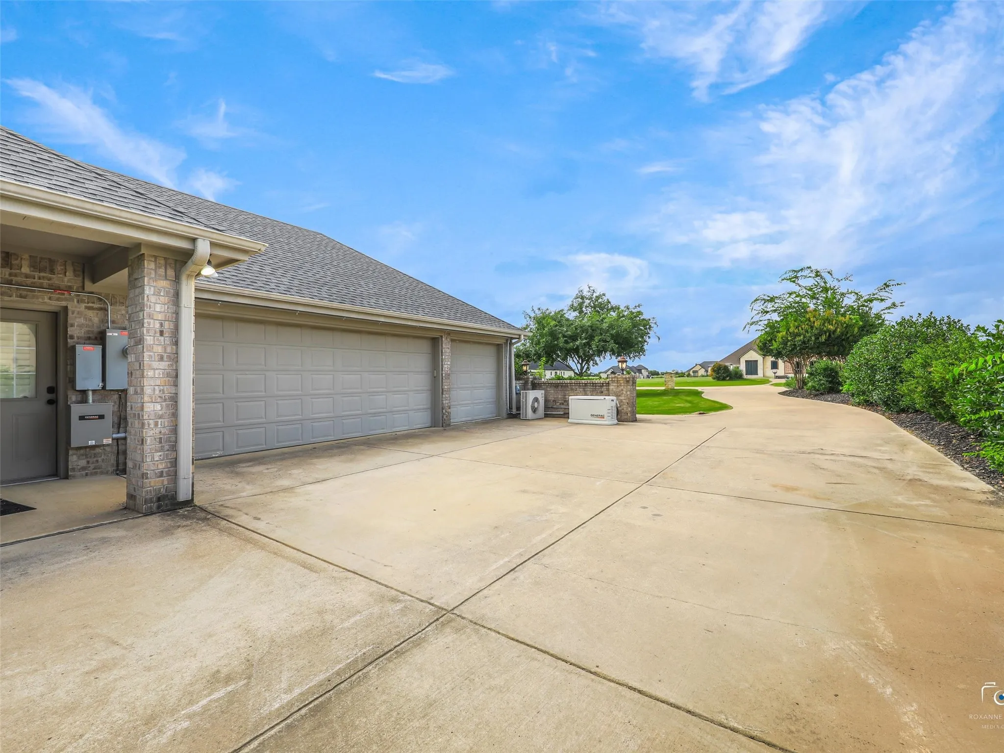 Single Family Residence For Rent in Collin County , 4428 Lake Breeze Drive, Mc Kinney, Texas 75071, 4 Bedroom, 4 Bathroom, 4 Garage spaces, 5,553 Sqft, built in 2013, mls#21368808, Real Estate Agent in Mc Kinney, Homes For Rent in Collin county, Homes For Rent in Mc Kinney, Realtor in Mc Kinney Texas, Real Estate Brokerage Independent Realty Texas, Luminita Cordes Realtor