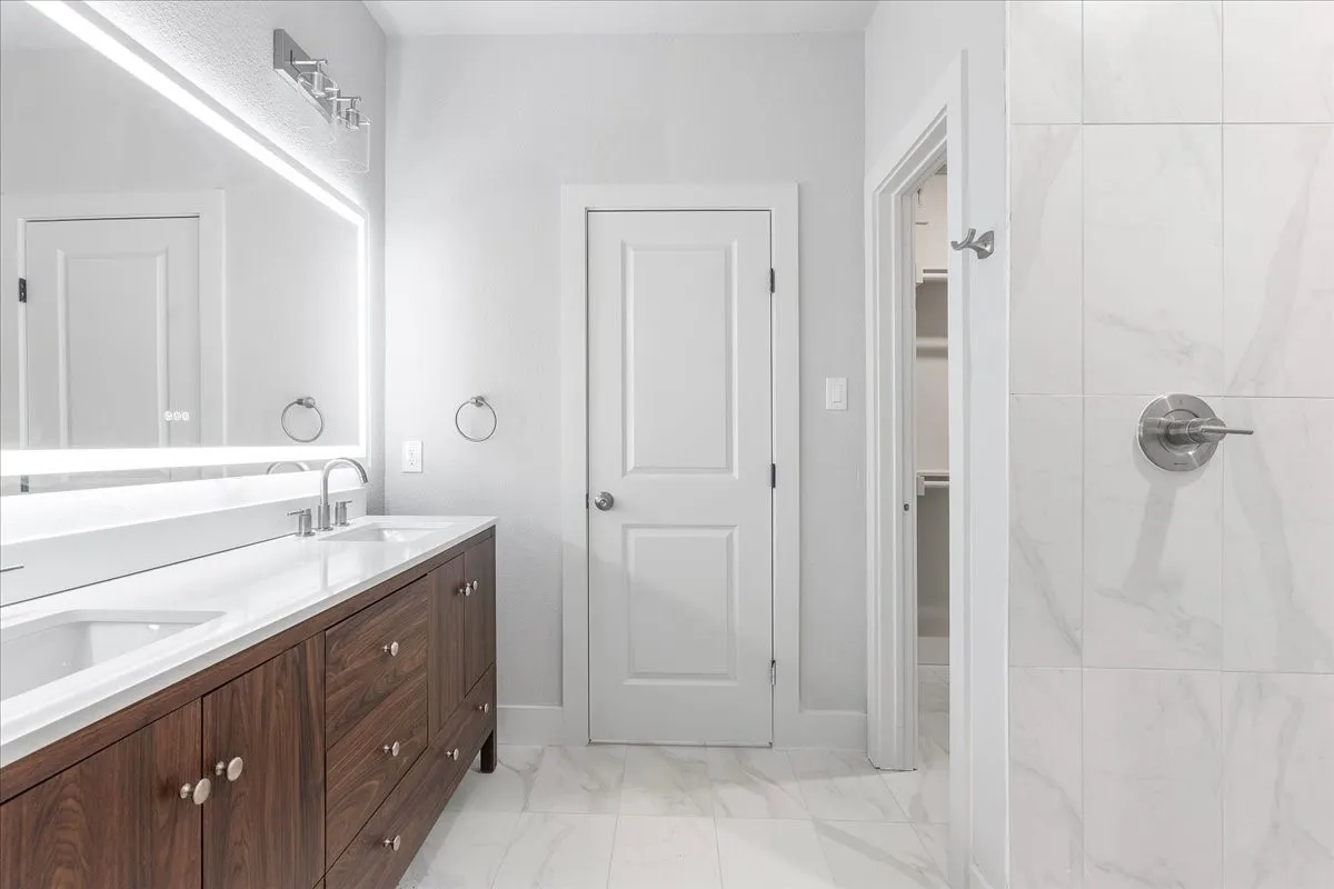 Single Family Residence For Sale in Tarrant County , 5224 Anderson Street, Fort Worth, Texas 76105, 3 Bedroom, 3 Bathroom, 2 Garage spaces, 1,907 Sqft, built in 2026, mls#21368867, Real Estate Agent in Fort Worth, Homes For Sale in Tarrant county, Homes For Sale in Fort Worth, Realtor in Fort Worth Texas, Real Estate Brokerage Independent Realty Texas, Luminita Cordes Realtor
