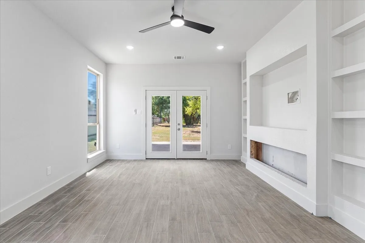 Single Family Residence For Sale in Tarrant County , 5224 Anderson Street, Fort Worth, Texas 76105, 3 Bedroom, 3 Bathroom, 2 Garage spaces, 1,907 Sqft, built in 2026, mls#21368867, Real Estate Agent in Fort Worth, Homes For Sale in Tarrant county, Homes For Sale in Fort Worth, Realtor in Fort Worth Texas, Real Estate Brokerage Independent Realty Texas, Luminita Cordes Realtor