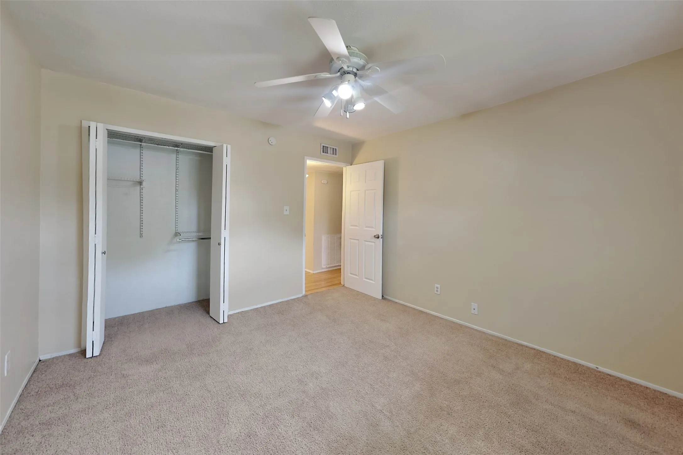 Single Family Residence For Rent in Collin County , 804 Rolling Ridge Drive, Allen, Texas 75002, 3 Bedroom, 2 Bathroom, 2 Garage spaces, 1,631 Sqft, built in 1980, mls#21368870, Real Estate Agent in Allen, Homes For Rent in Collin county, Homes For Rent in Allen, Realtor in Allen Texas, Real Estate Brokerage Independent Realty Texas, Luminita Cordes Realtor