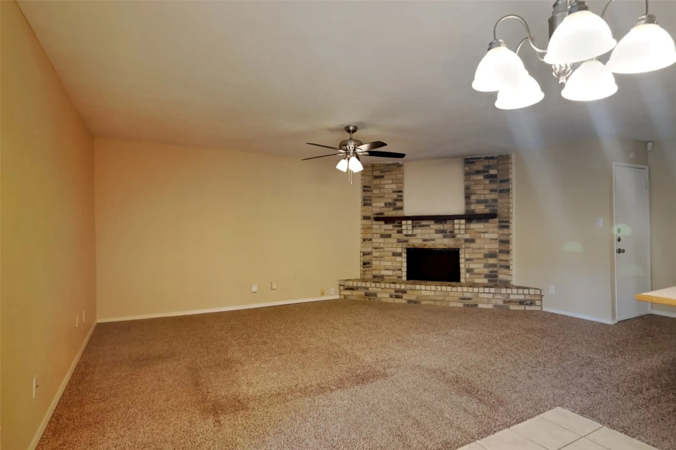 Single Family Residence For Rent in Collin County , 804 Rolling Ridge Drive, Allen, Texas 75002, 3 Bedroom, 2 Bathroom, 2 Garage spaces, 1,631 Sqft, built in 1980, mls#21368870, Real Estate Agent in Allen, Homes For Rent in Collin county, Homes For Rent in Allen, Realtor in Allen Texas, Real Estate Brokerage Independent Realty Texas, Luminita Cordes Realtor