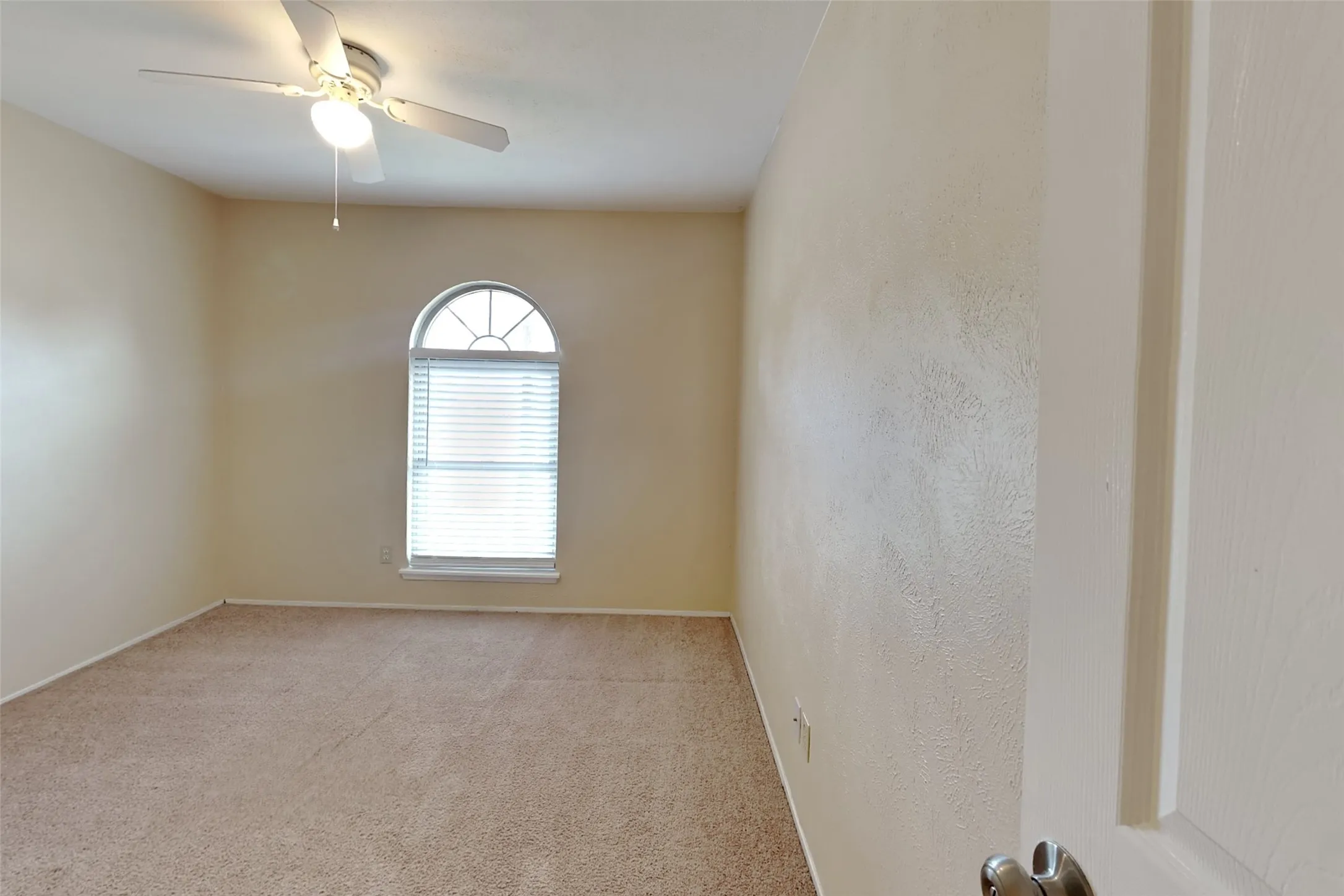 Single Family Residence For Rent in Collin County , 804 Rolling Ridge Drive, Allen, Texas 75002, 3 Bedroom, 2 Bathroom, 2 Garage spaces, 1,631 Sqft, built in 1980, mls#21368870, Real Estate Agent in Allen, Homes For Rent in Collin county, Homes For Rent in Allen, Realtor in Allen Texas, Real Estate Brokerage Independent Realty Texas, Luminita Cordes Realtor