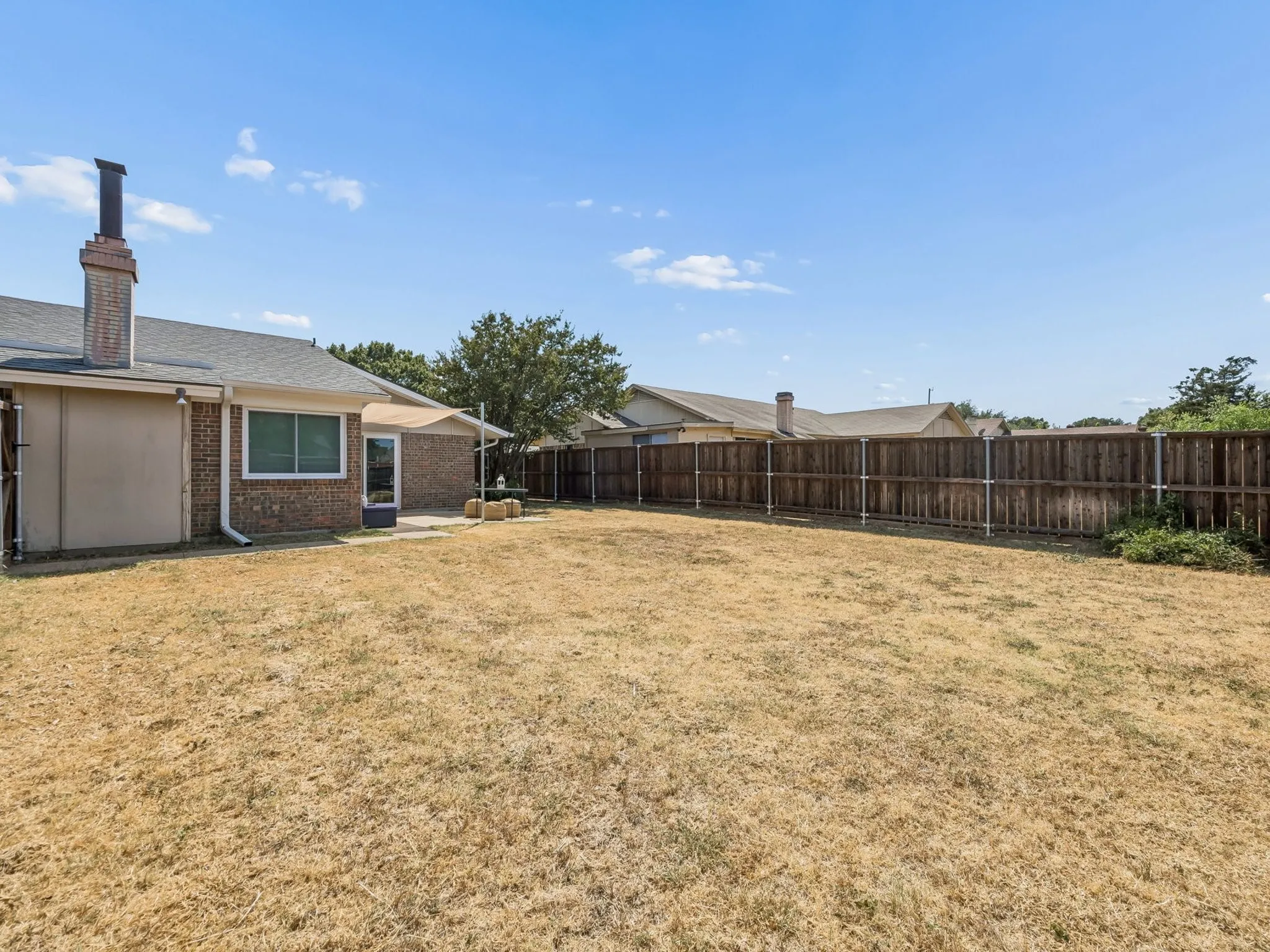 Single Family Residence For Sale in Dallas County , 1809 Windsong Trail, Richardson, Texas 75081, 3 Bedroom, 2 Bathroom, 2 Garage spaces, 1,552 Sqft, built in 1972, mls#21367195, Real Estate Agent in Richardson, Homes For Sale in Dallas county, Homes For Sale in Richardson, Realtor in Richardson Texas, Real Estate Brokerage Independent Realty Texas, Luminita Cordes Realtor
