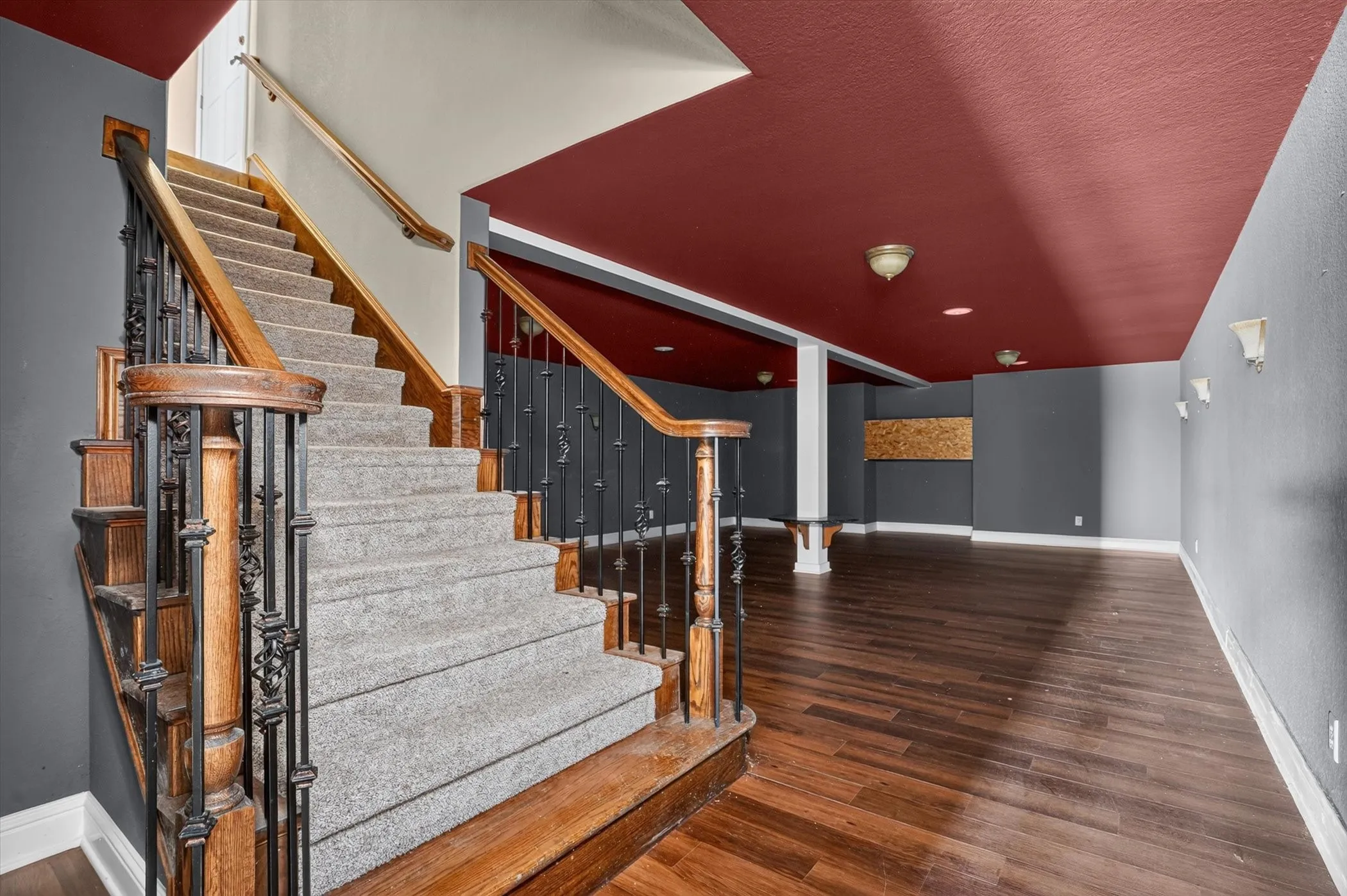 Single Family Residence For Sale in Johnson County , 6305 CARNEGIE Court, Cleburne, Texas 76033, 4 Bedroom, 4 Bathroom, 3 Garage spaces, 6,173 Sqft, built in 2007, mls#21368810, Real Estate Agent in Cleburne, Homes For Sale in Johnson county, Homes For Sale in Cleburne, Realtor in Cleburne Texas, Real Estate Brokerage Independent Realty Texas, Luminita Cordes Realtor