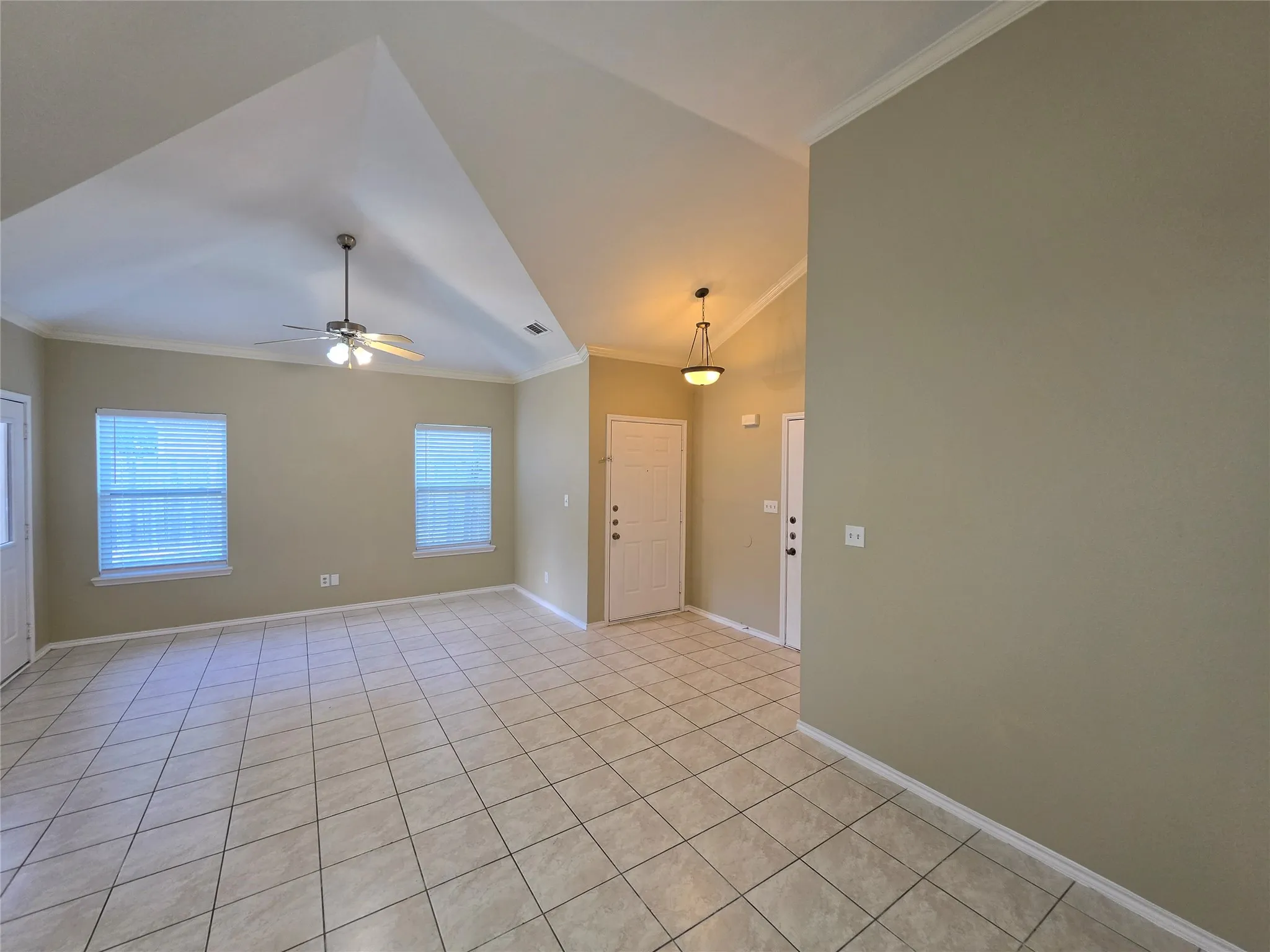 Duplex For Rent in Dallas County , 911 Lake Drive, Grand Prairie, Texas 75051, 3 Bedroom, 2 Bathroom, 1 Garage spaces, 1,276 Sqft, built in 2003, mls#21368893, Real Estate Agent in Grand Prairie, Homes For Rent in Dallas county, Homes For Rent in Grand Prairie, Realtor in Grand Prairie Texas, Real Estate Brokerage Independent Realty Texas, Luminita Cordes Realtor