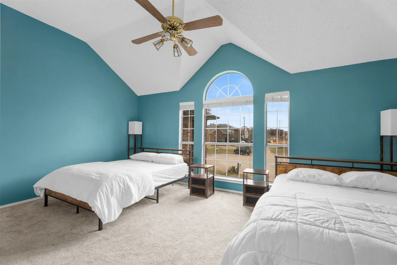 Single Family Residence For Sale in Dallas County , 2422 Whispering Cove Circle, Garland, Texas 75044, 3 Bedroom, 3 Bathroom, 2 Garage spaces, 2,158 Sqft, built in 1988, mls#21368895, Real Estate Agent in Garland, Homes For Sale in Dallas county, Homes For Sale in Garland, Realtor in Garland Texas, Real Estate Brokerage Independent Realty Texas, Luminita Cordes Realtor
